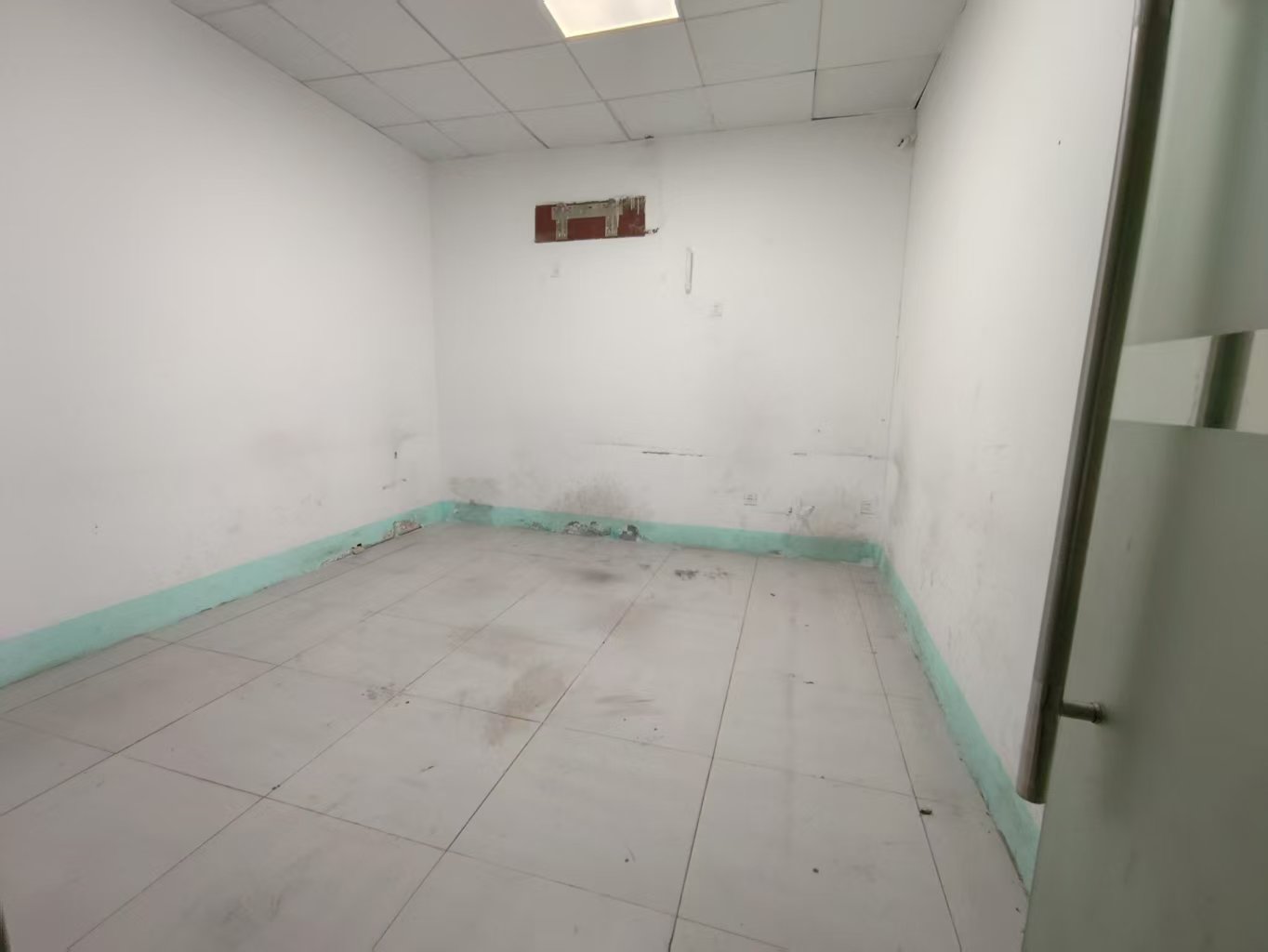 天台小区 1室1厅1卫 80.0万 天台小区 1室1厅1卫 80.0万室内图