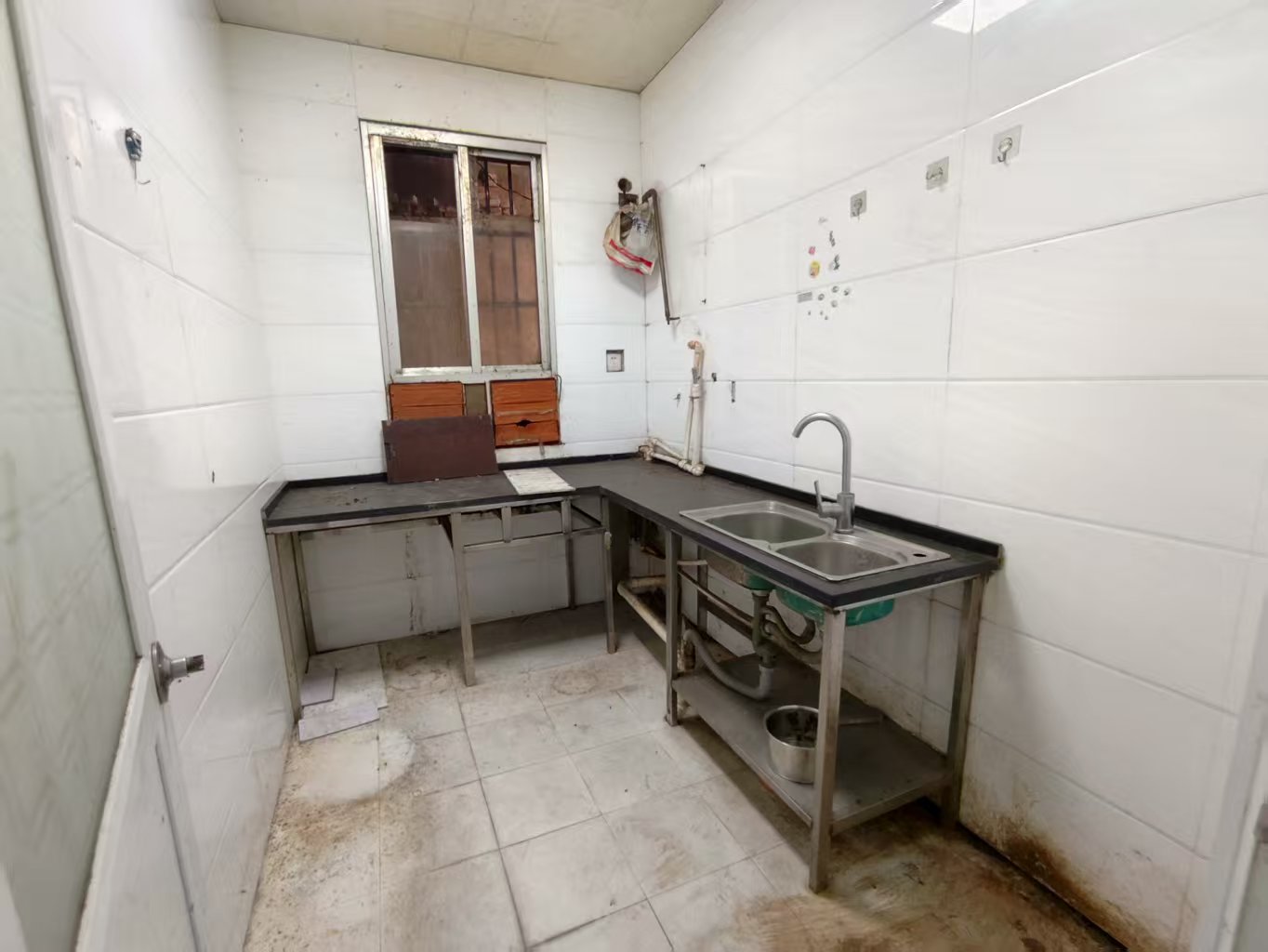 天台小区 1室1厅1卫 80.0万 天台小区 1室1厅1卫 80.0万室内图