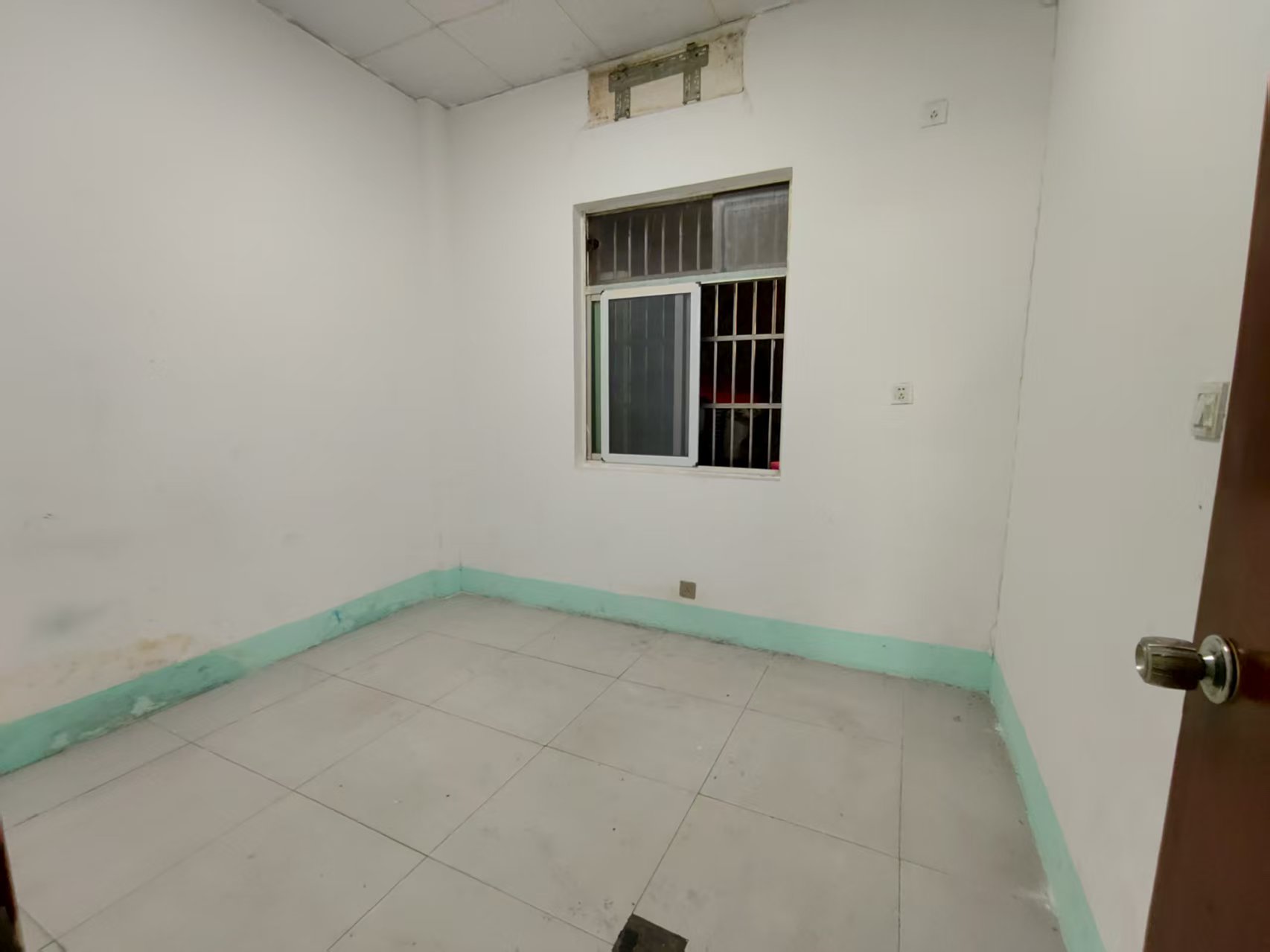 天台小区 1室1厅1卫 80.0万 天台小区 1室1厅1卫 80.0万室内图