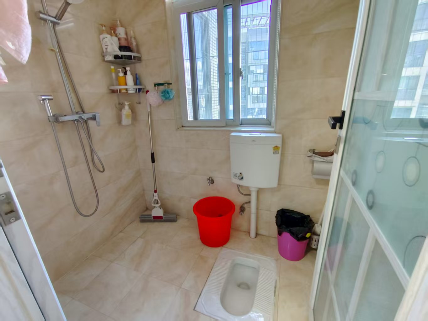 金碧花园 3室2厅2卫 85.0万 金碧花园 3室2厅2卫 85.0万室内图