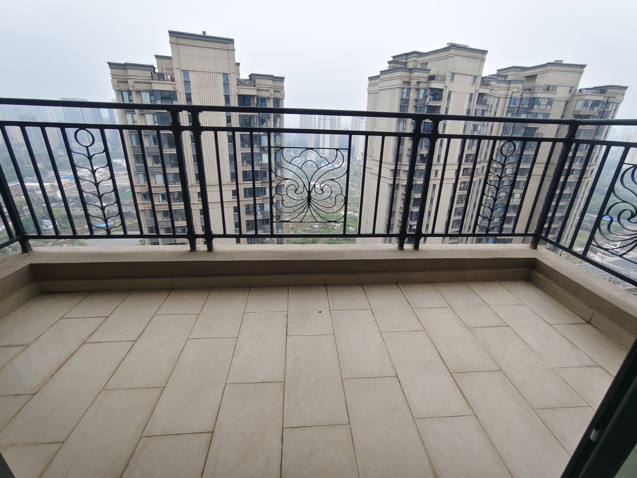 恒大林溪郡 3室2厅2卫 63.8万 恒大林溪郡 3室2厅2卫 63.8万室内图