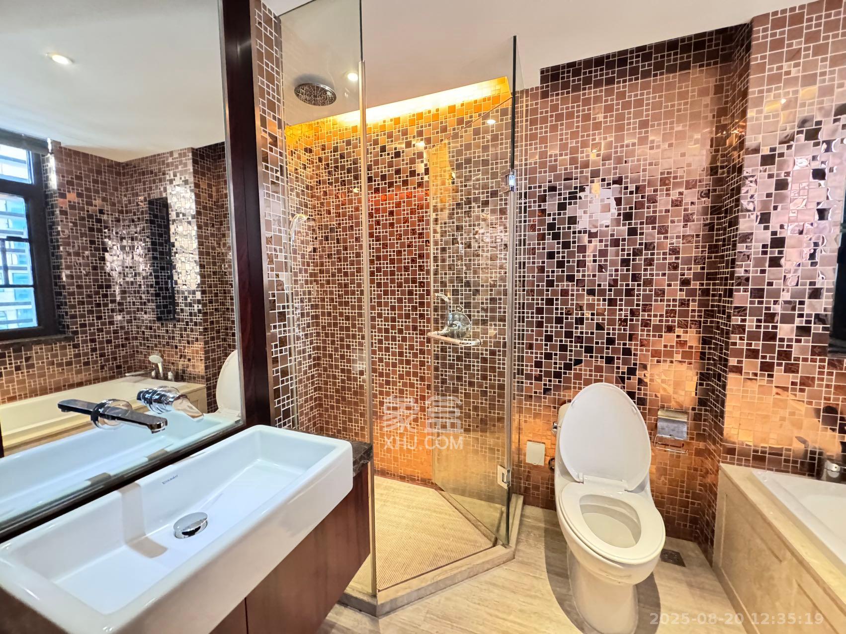 运达中央广场一、二期 3室2厅2卫 8000.0元/月 运达中央广场一、二期 3室2厅2卫 8000.0元/月室内图