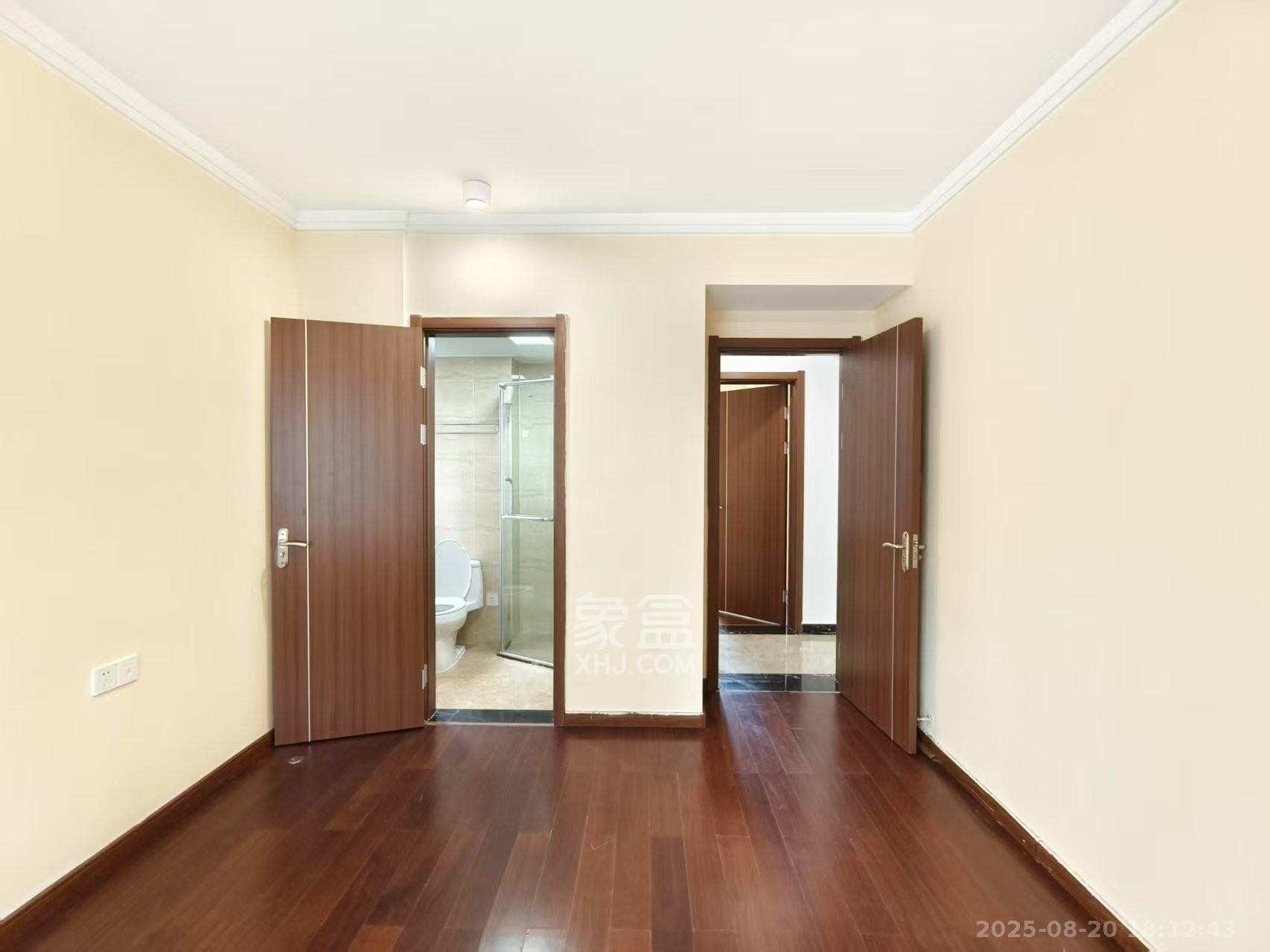 万润滨江天著 4室2厅2卫 2800.0元/月 万润滨江天著 4室2厅2卫 2800.0元/月室内图