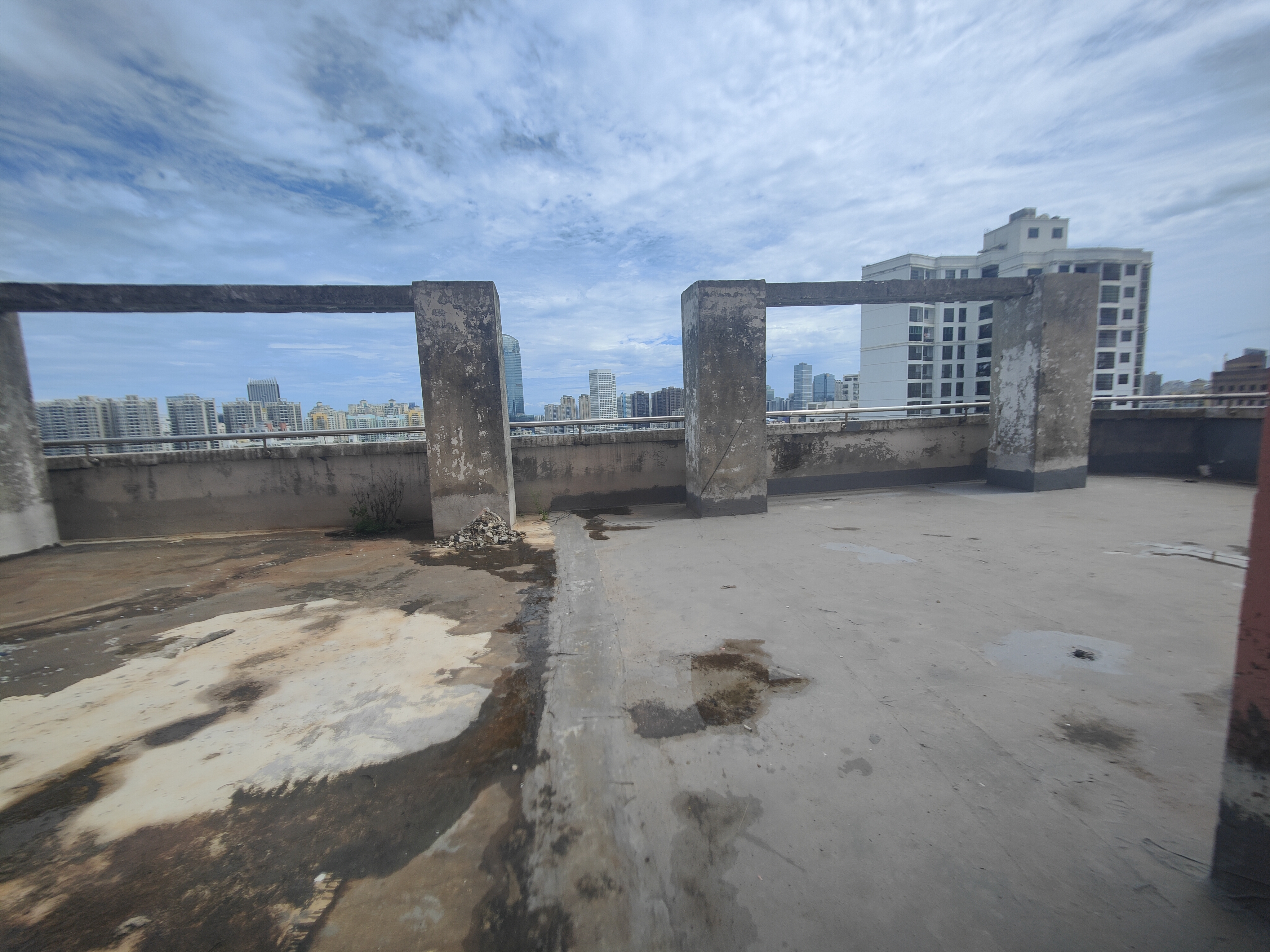 金都花园  3室2厅2卫    2000.0元/月 金都花园  3室2厅2卫    2000.0元/月小区图