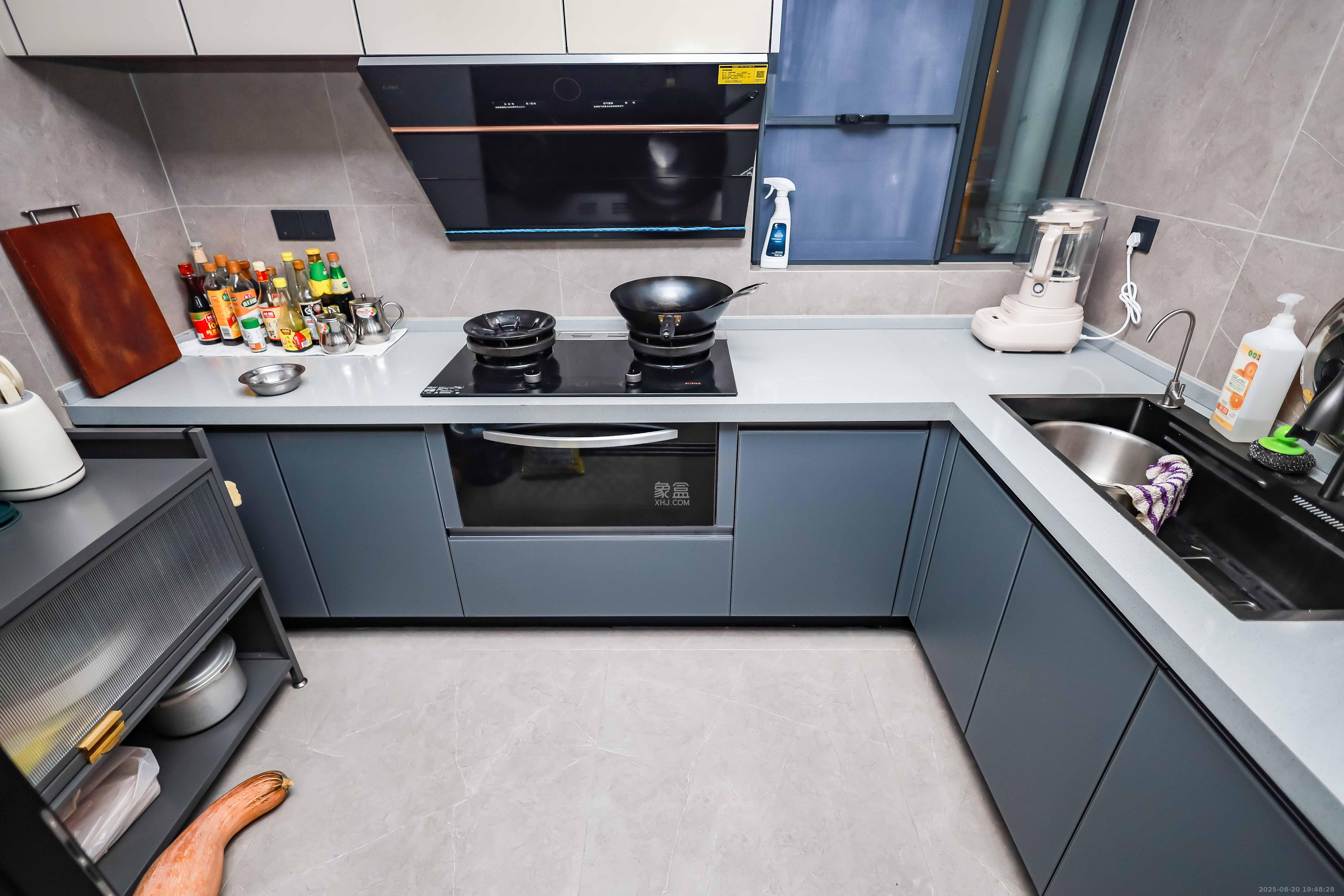 麓谷山湖郡  3室2厅2卫    155.5万 麓谷山湖郡  3室2厅2卫    155.5万厨房