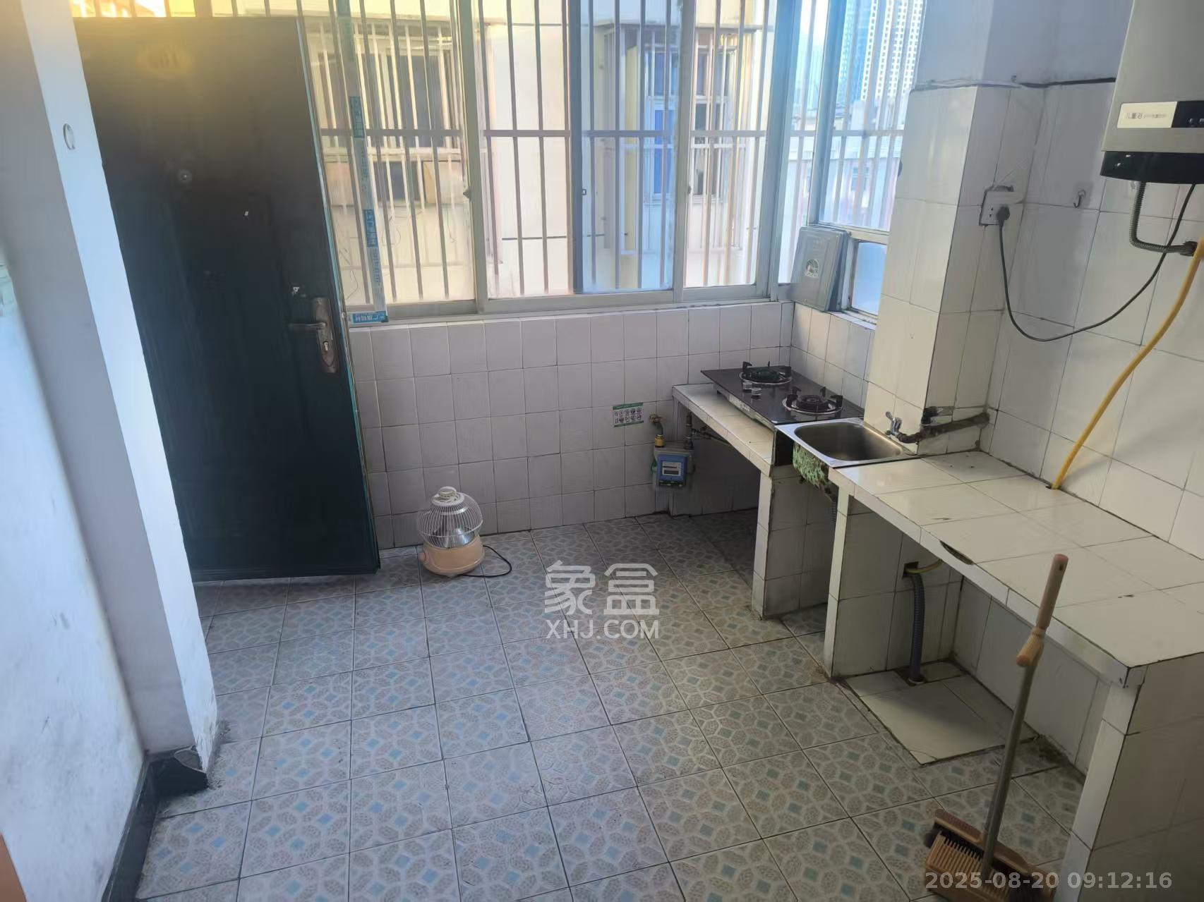 城南公寓  2室1厅1卫    1500.0元/月室内图