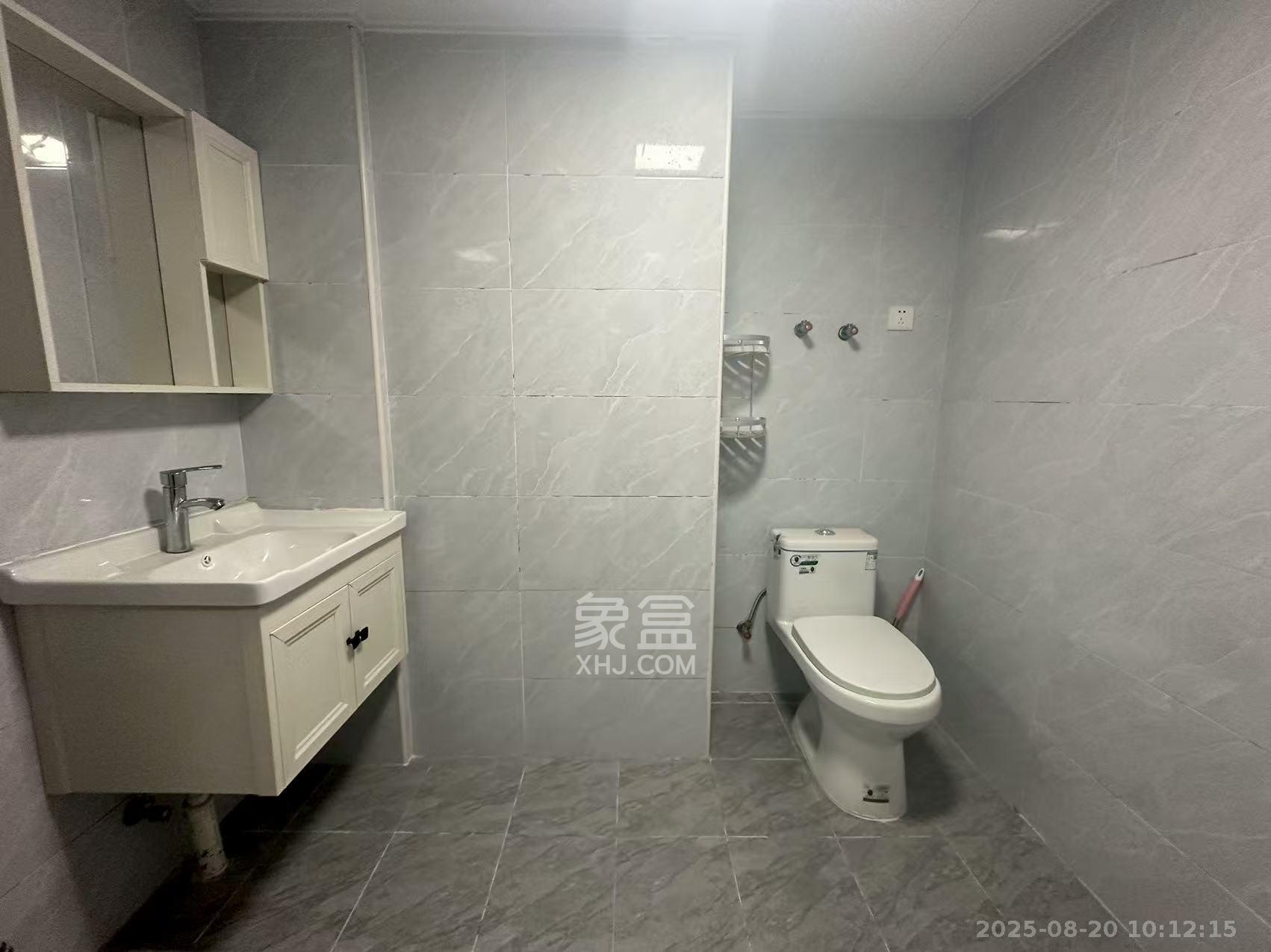 龙湖春江悦茗 1室1厅1卫 1300.0元/月 龙湖春江悦茗 1室1厅1卫 1300.0元/月室内图