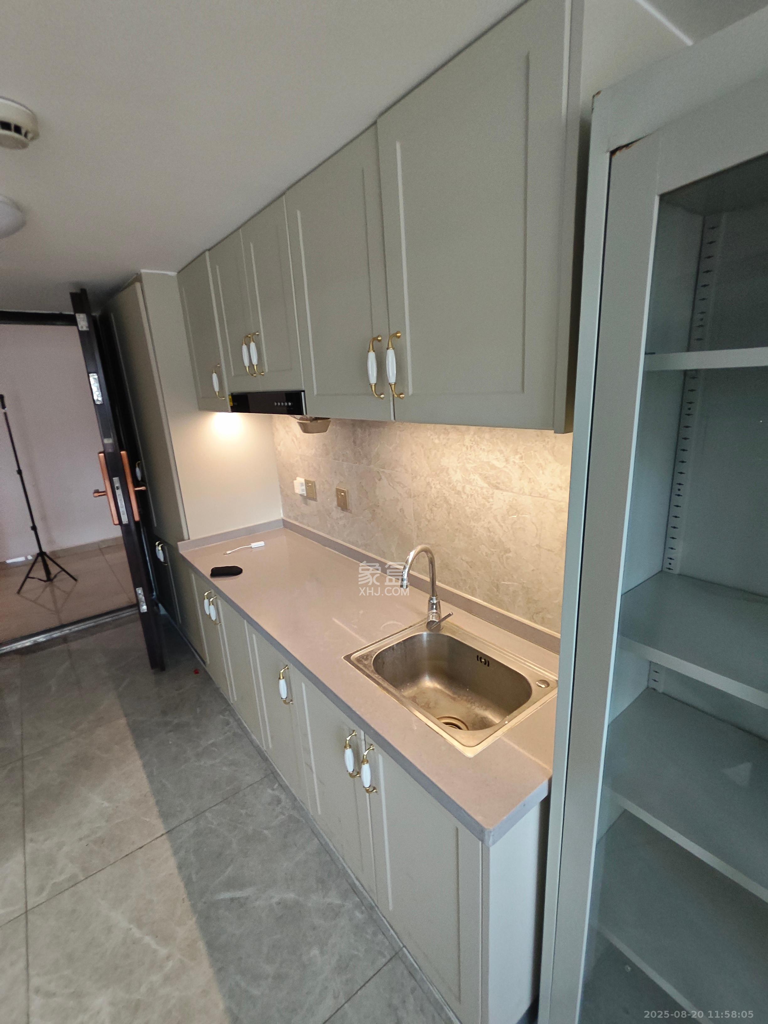 梦想新天地 1室1厅1卫 1800.0元/月 梦想新天地 1室1厅1卫 1800.0元/月室内图