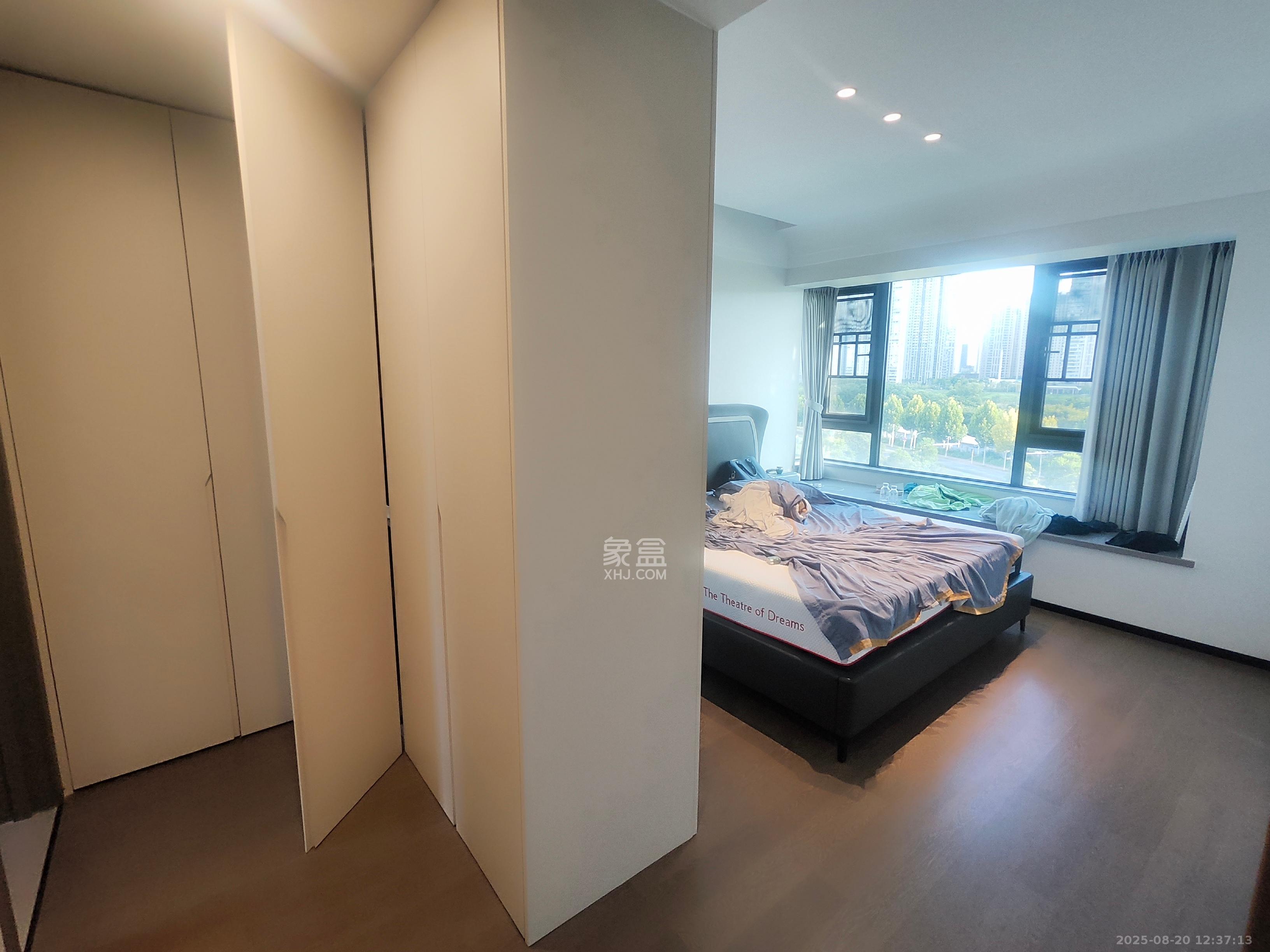 美的云樾  4室2厅2卫   5500.00元/月室内图