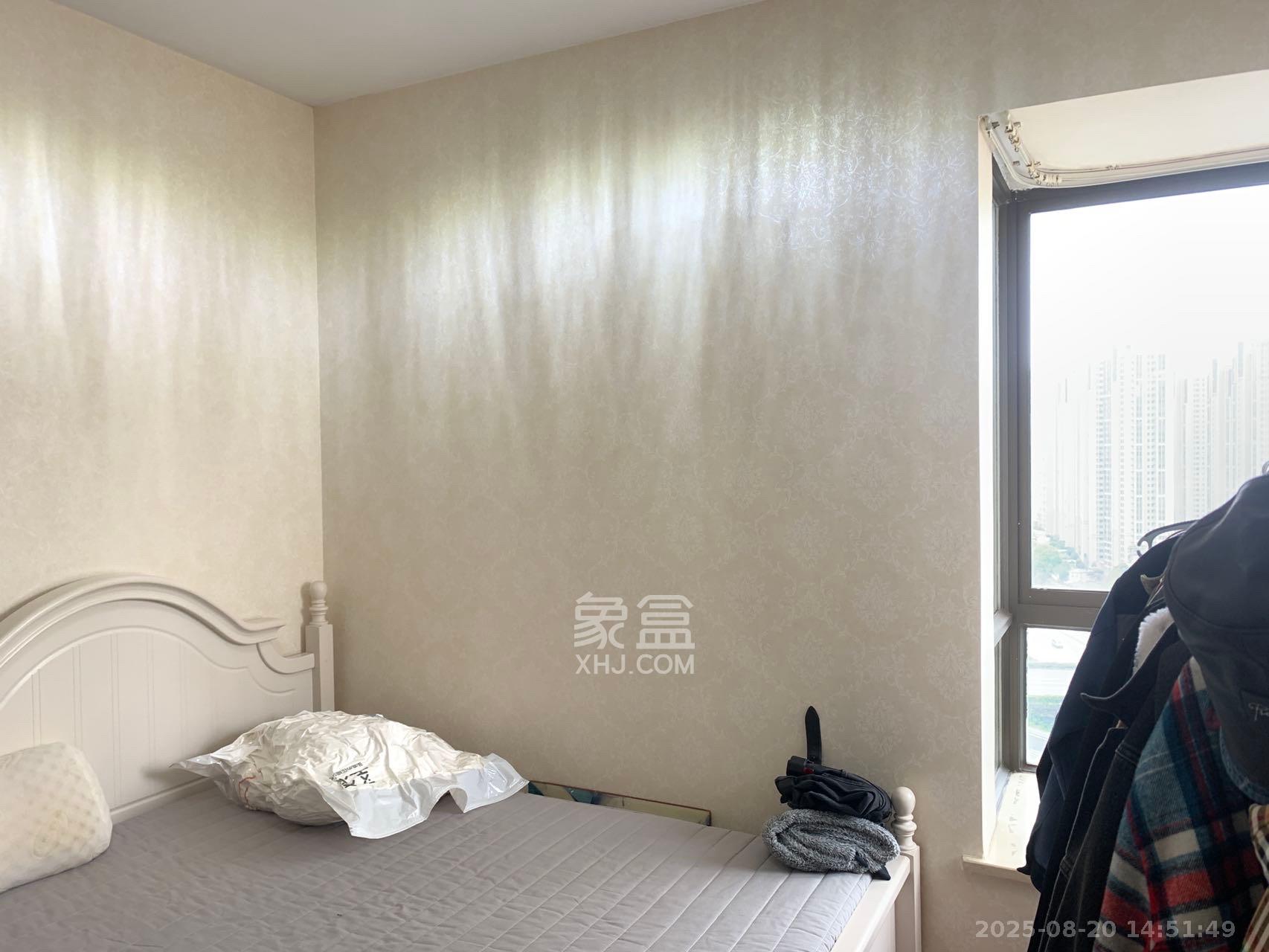 钱隆樽品(一、二、三期)  2室2厅1卫   2500.00元/月室内图
