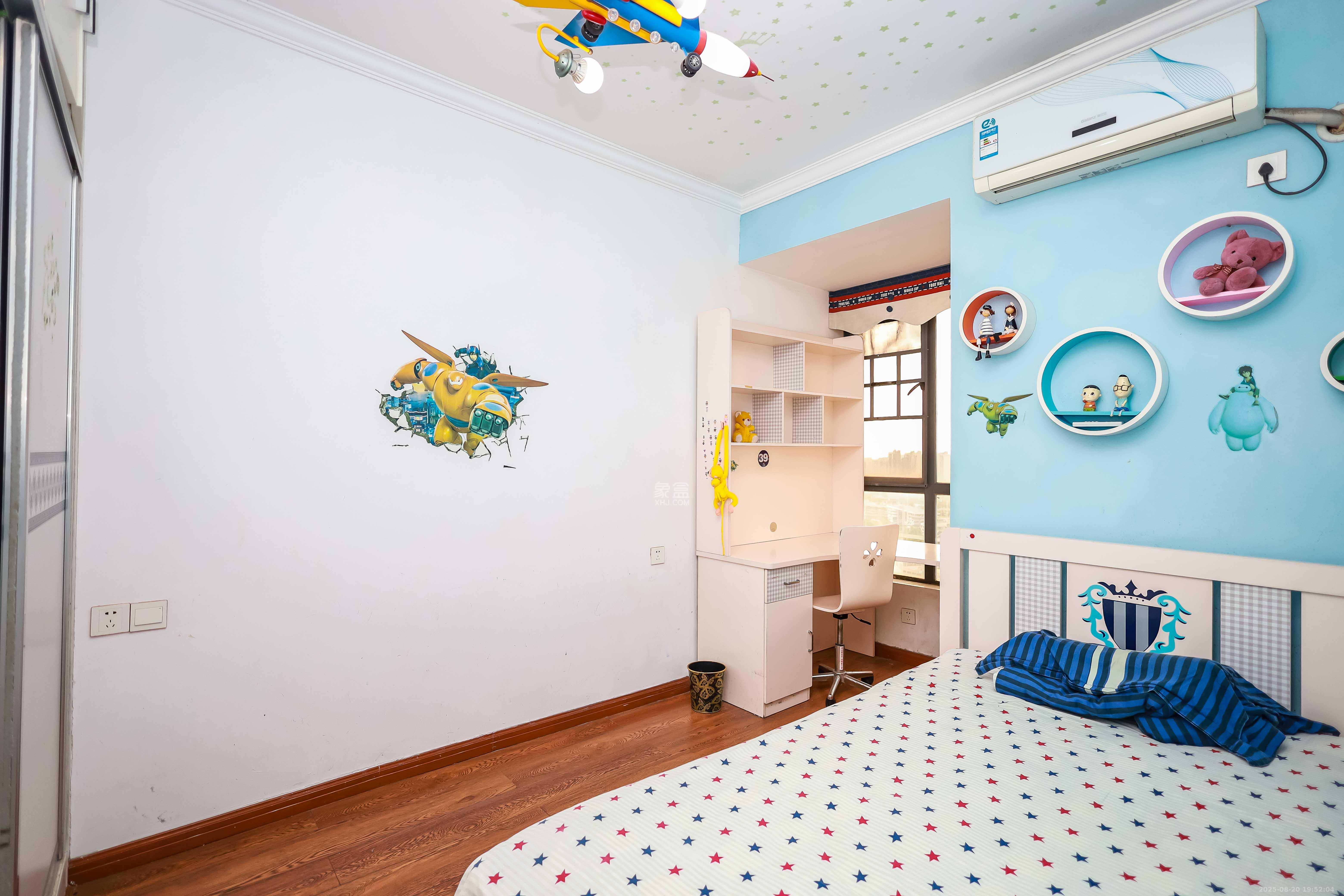 保利麓谷林语C区  4室2厅2卫    125.8万 保利麓谷林语C区  4室2厅2卫    125.8万卧室