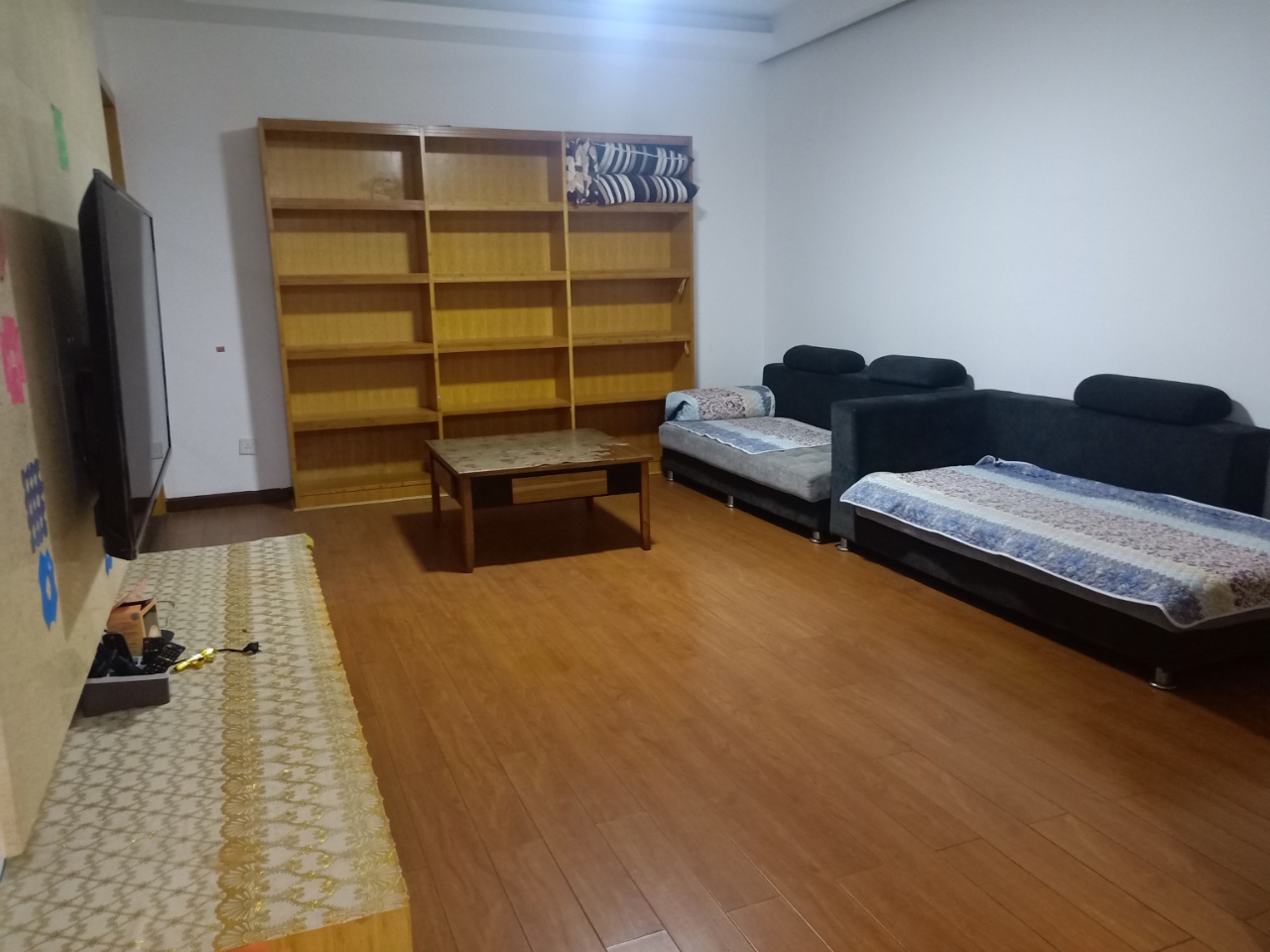 中核缇香名苑  2室2厅1卫   1800.00元/月室内图