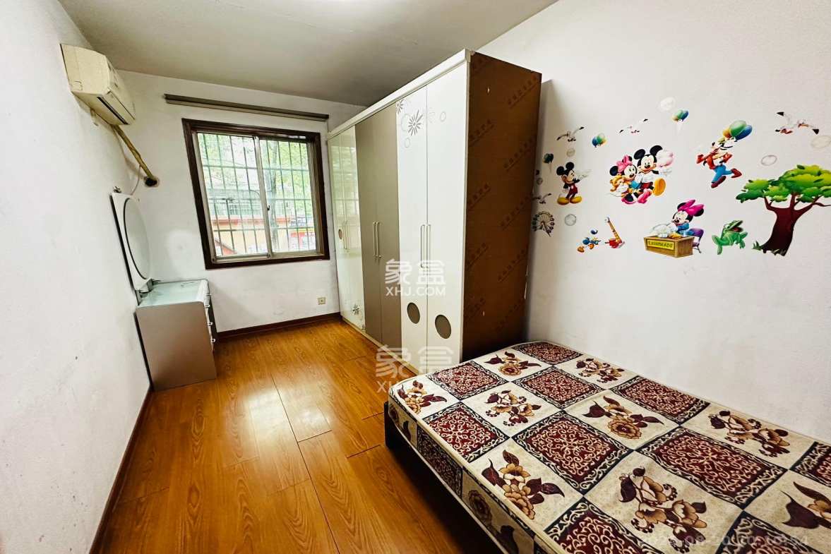 中南汽车世界 3室2厅1卫 1500.0元/月 中南汽车世界 3室2厅1卫 1500.0元/月室内图