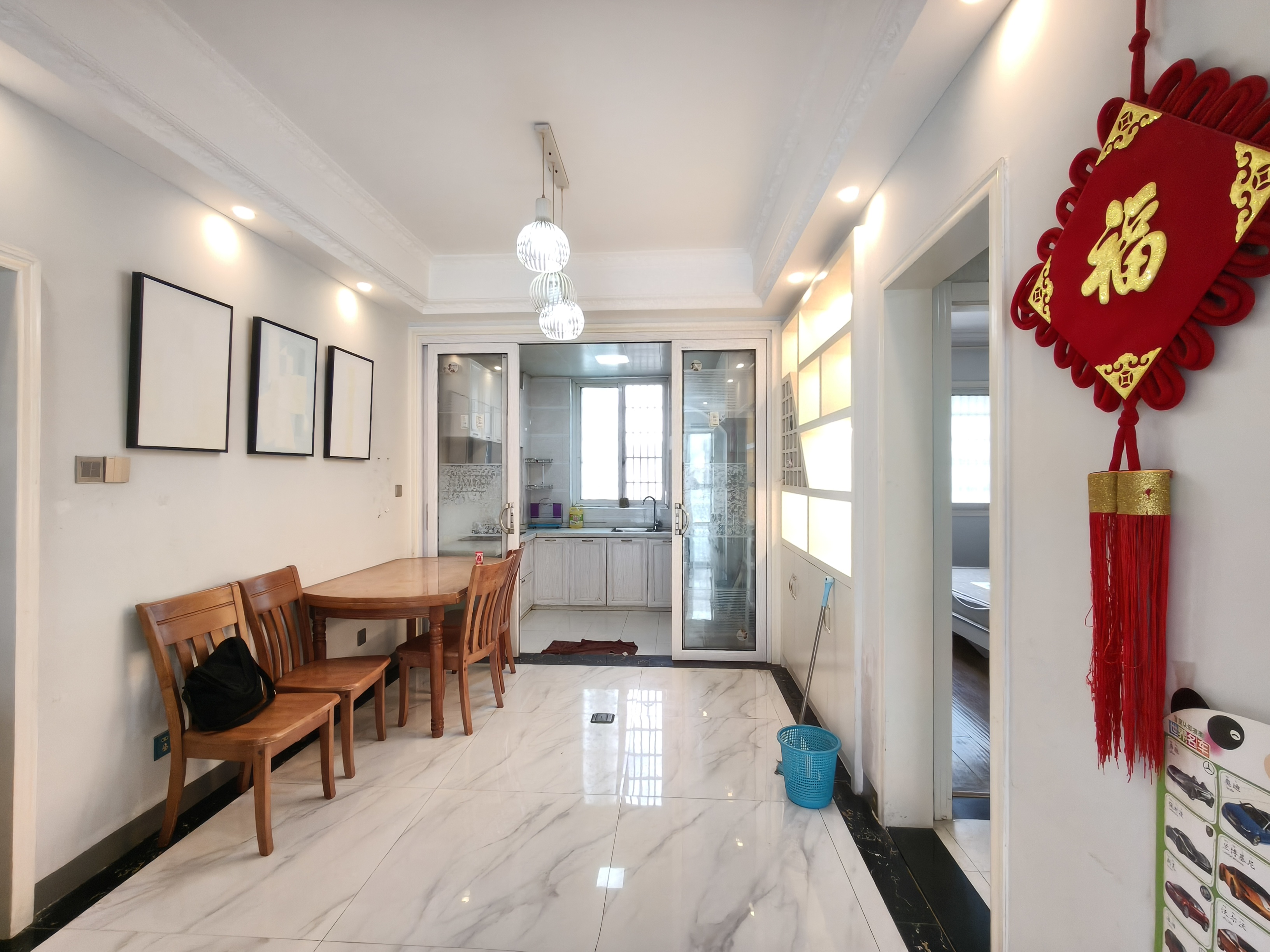 阳光水岸 3室2厅2卫 1700.0元/月 阳光水岸 3室2厅2卫 1700.0元/月室内图