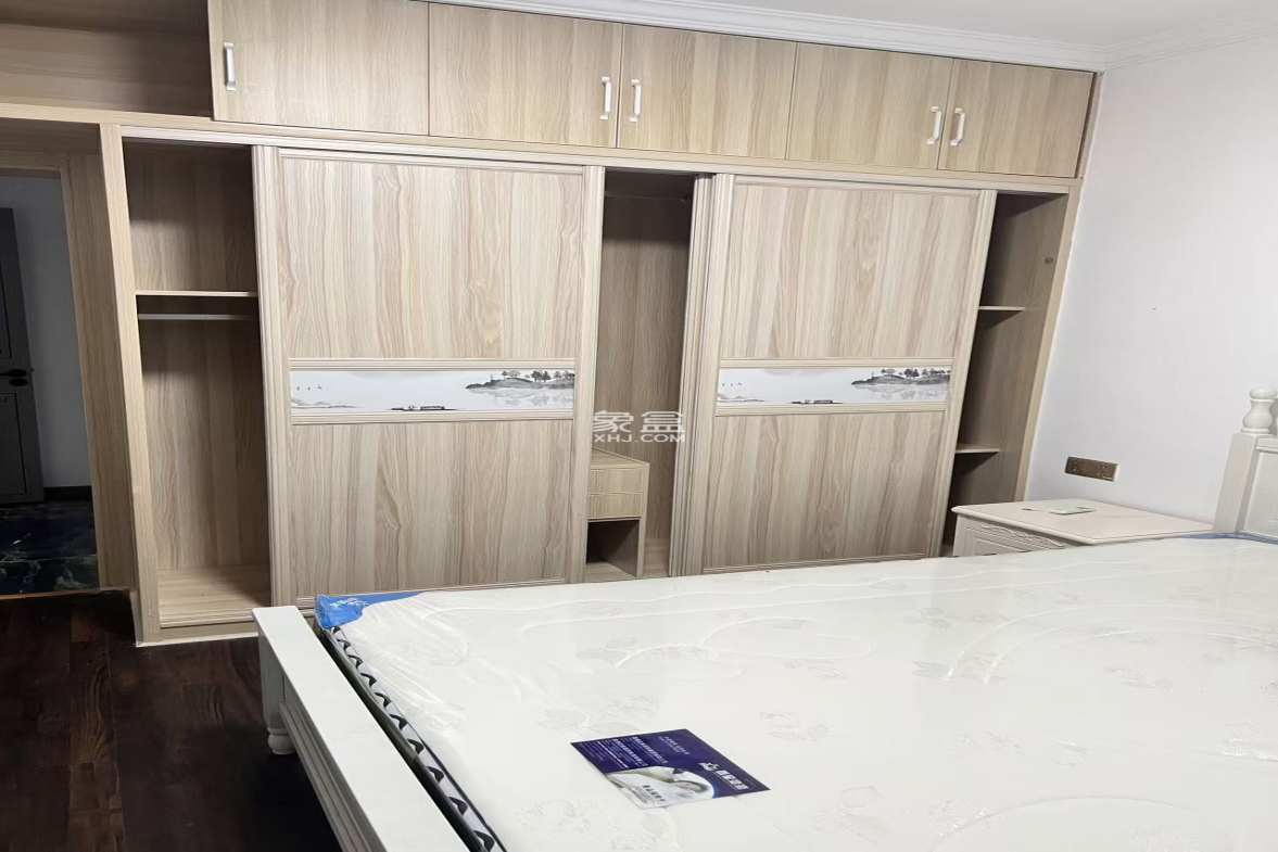 山水印象澜庭 3室2厅2卫 2400.0元/月 山水印象澜庭 3室2厅2卫 2400.0元/月室内图