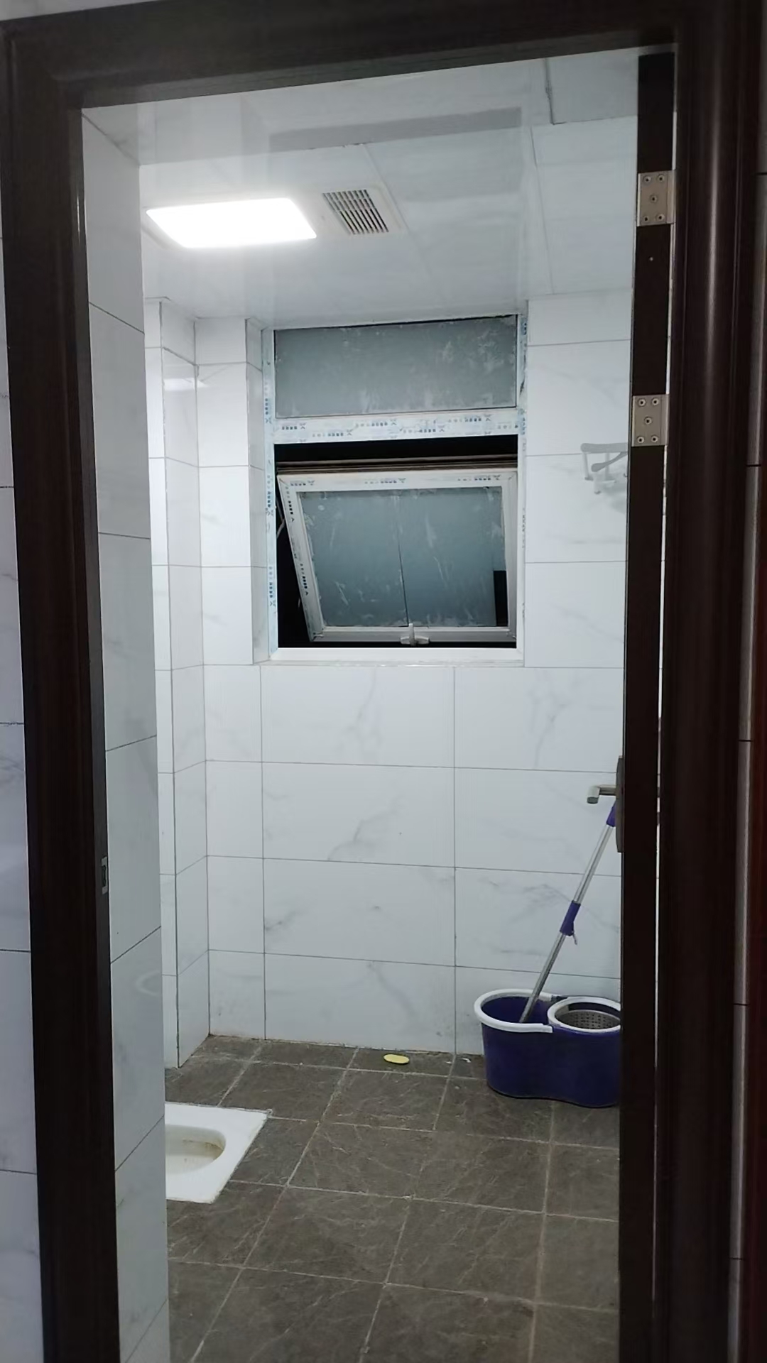 江溪安置小区 1室1厅1卫 1200.0元/月 江溪安置小区 1室1厅1卫 1200.0元/月室内图