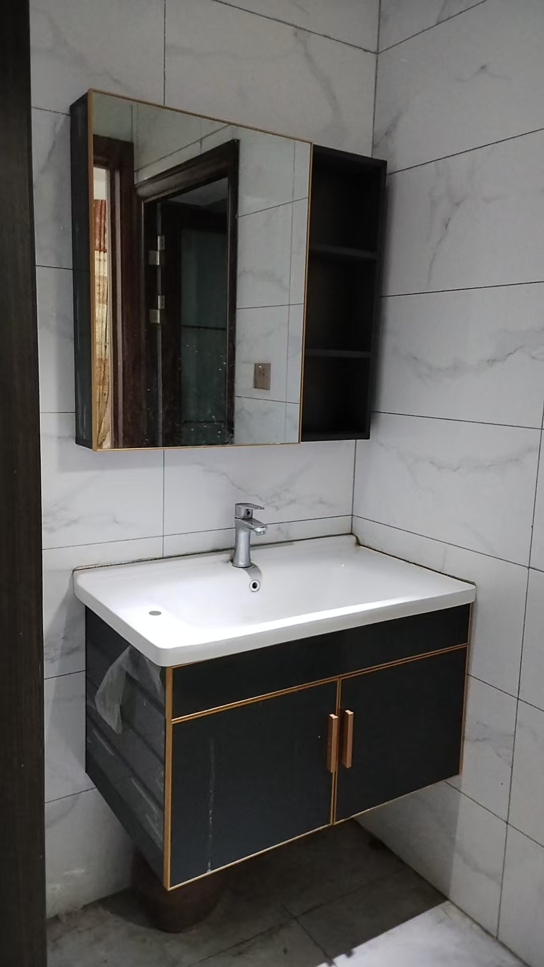 江溪安置小区 1室1厅1卫 1200.0元/月 江溪安置小区 1室1厅1卫 1200.0元/月室内图