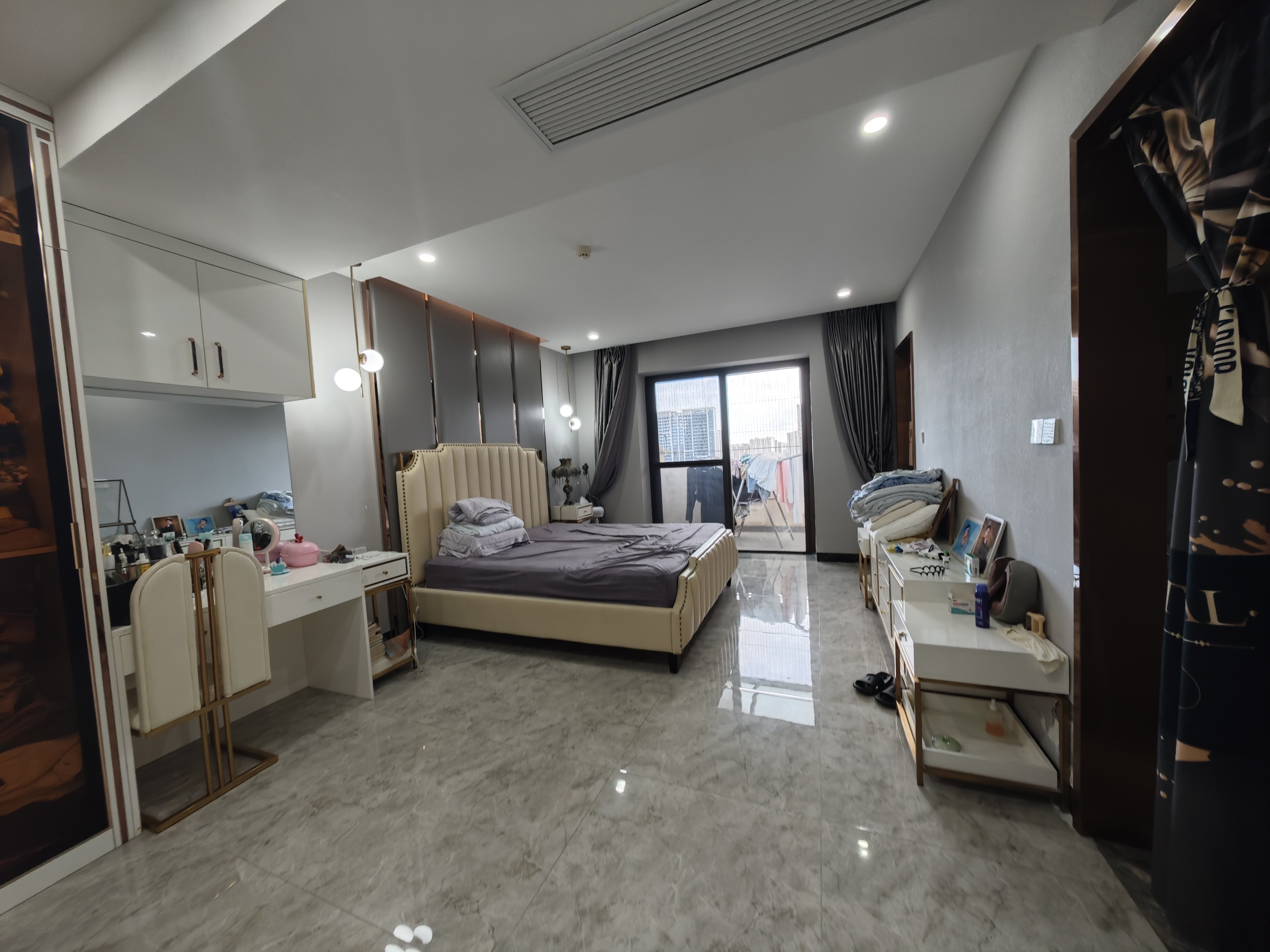 海航豪庭北苑  4室2厅2卫    10000.0元/月室内图