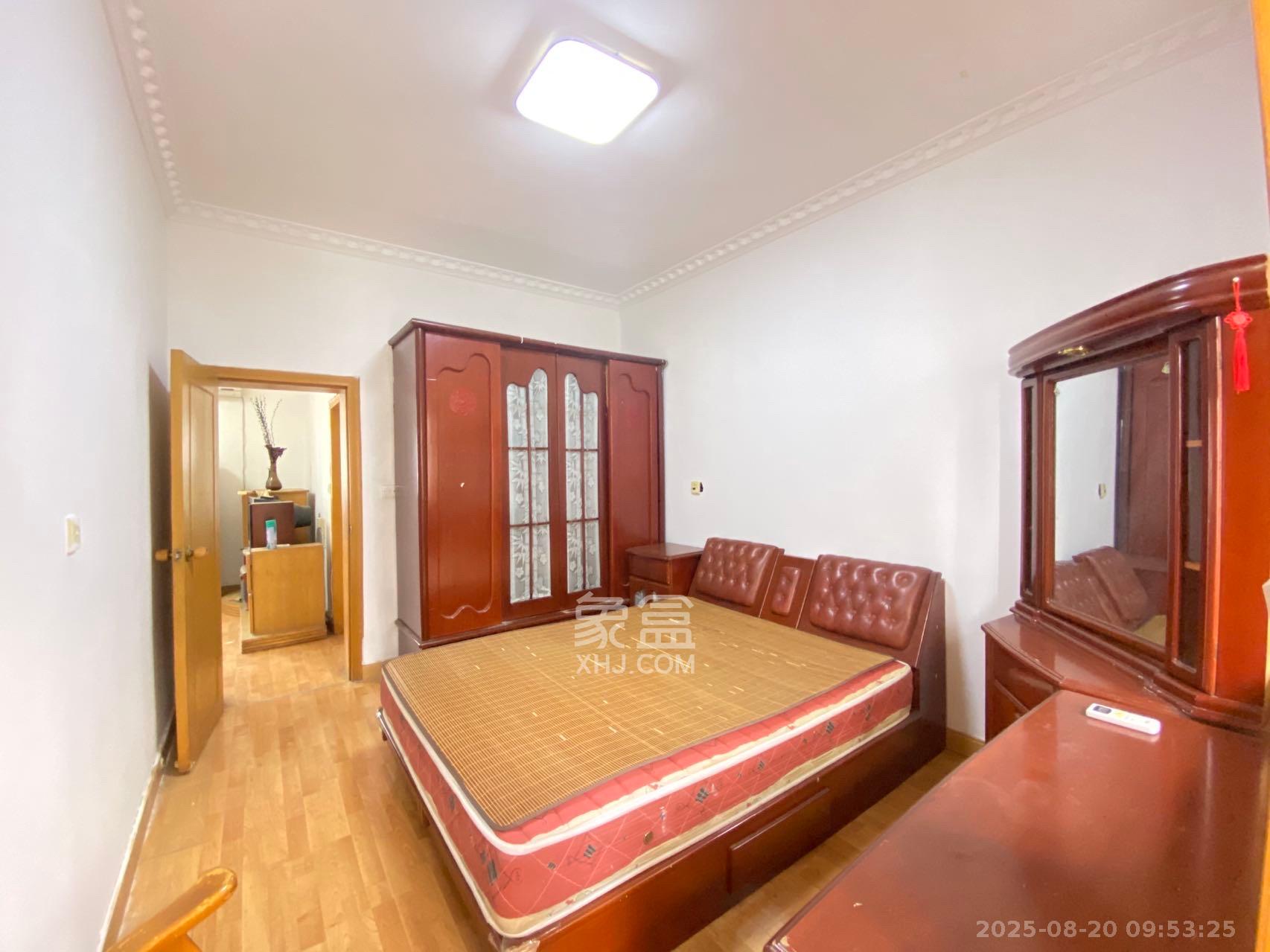 湘春路建行宿舍(佘家塘巷7号) 2室2厅1卫 1600.0元/月 湘春路建行宿舍(佘家塘巷7号) 2室2厅1卫 1600.0元/月室内图