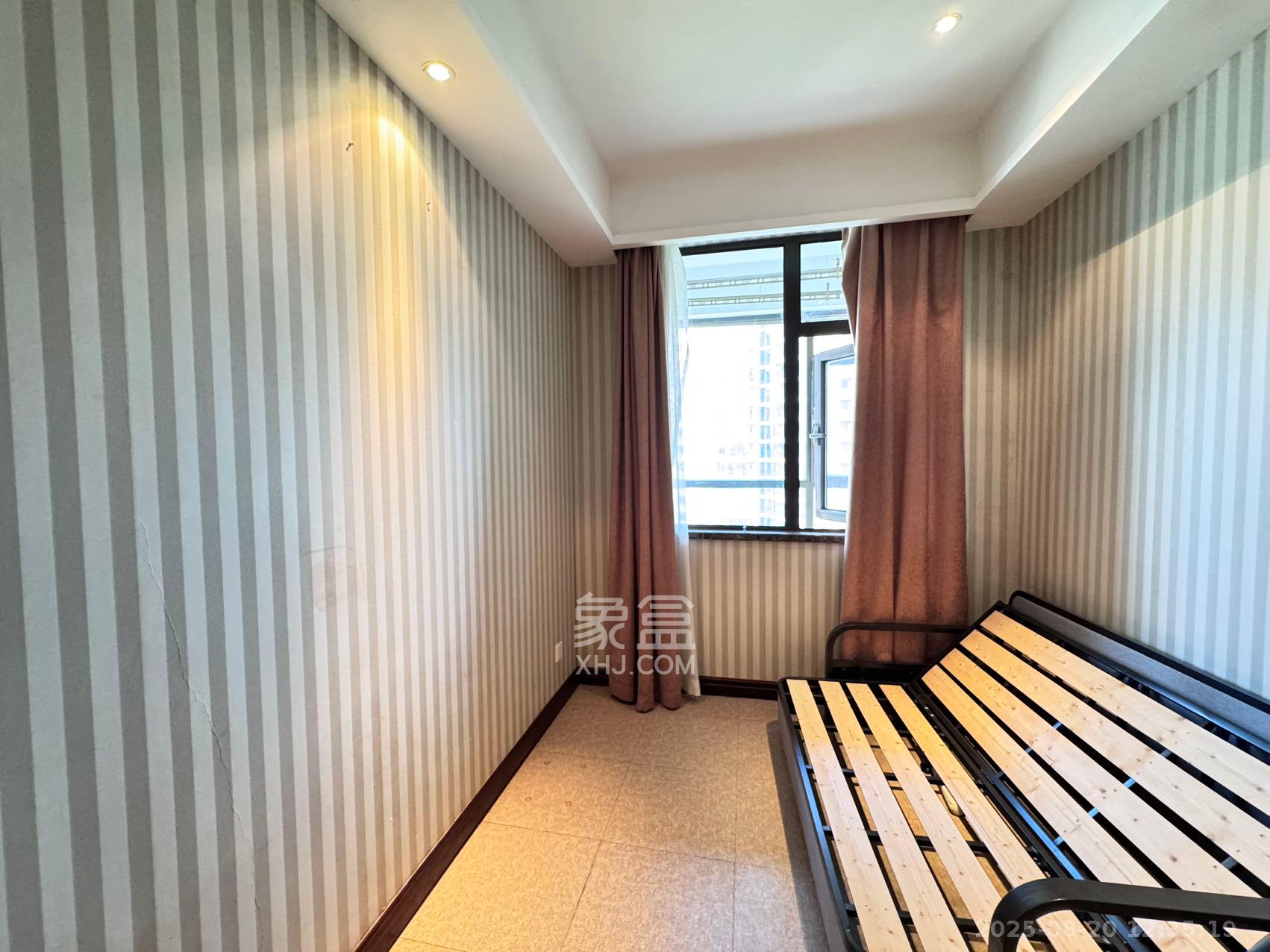 运达中央广场一、二期 3室2厅2卫 8000.0元/月 运达中央广场一、二期 3室2厅2卫 8000.0元/月室内图