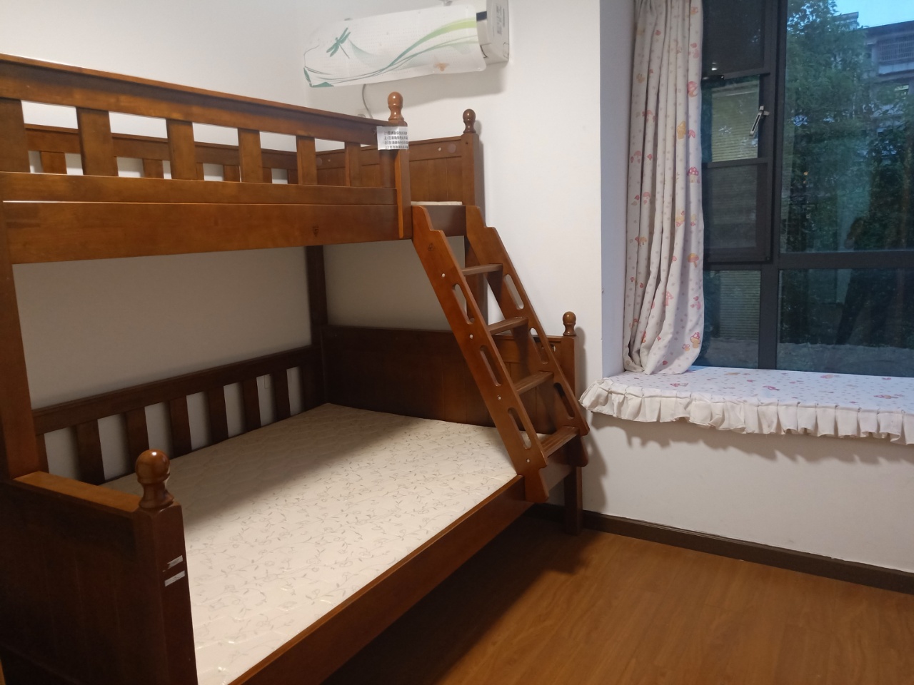 中核缇香名苑  2室2厅1卫   1800.00元/月室内图