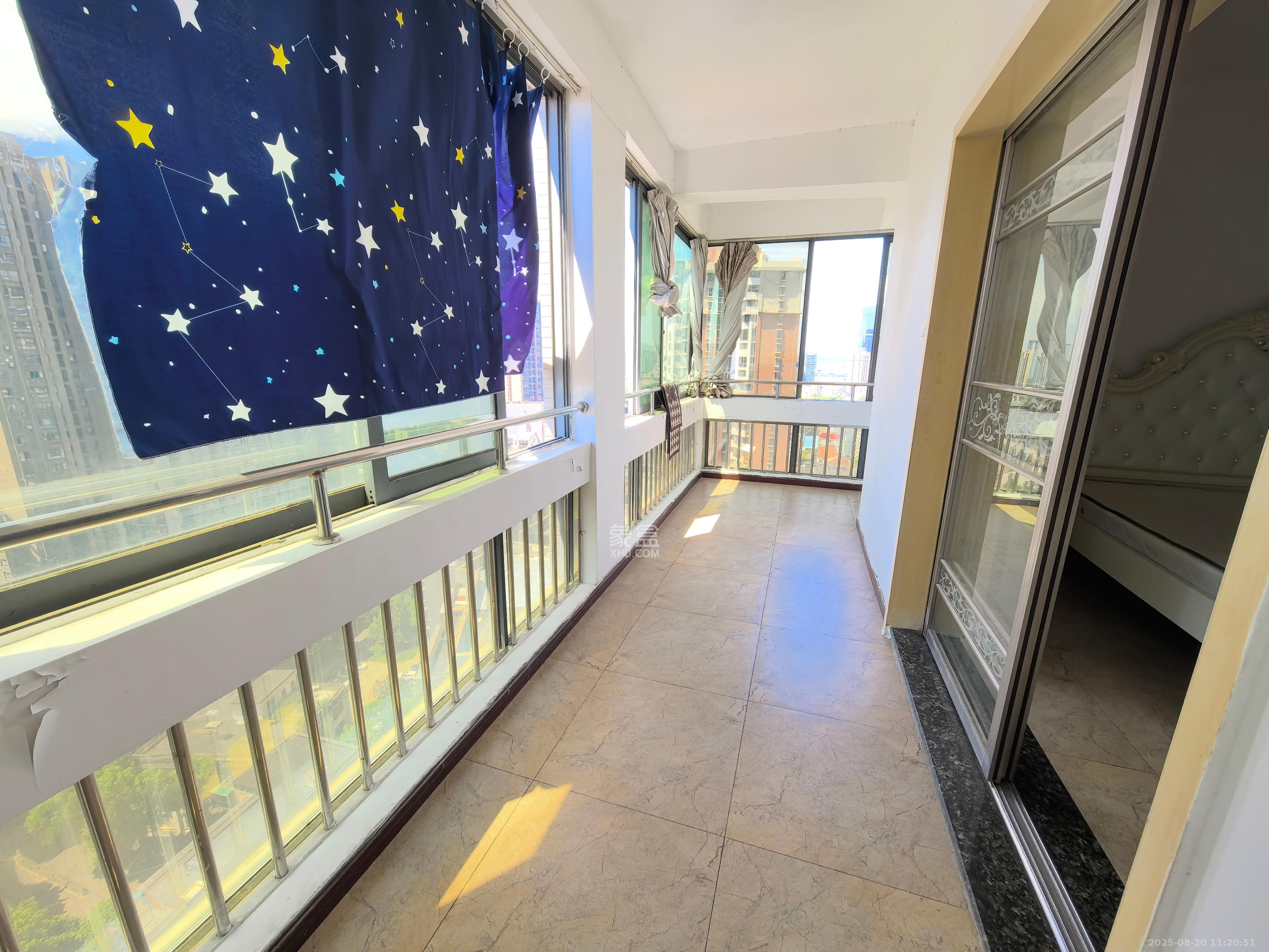 芙蓉蓉苑 1室1厅1卫 2100.0元/月 芙蓉蓉苑 1室1厅1卫 2100.0元/月室内图