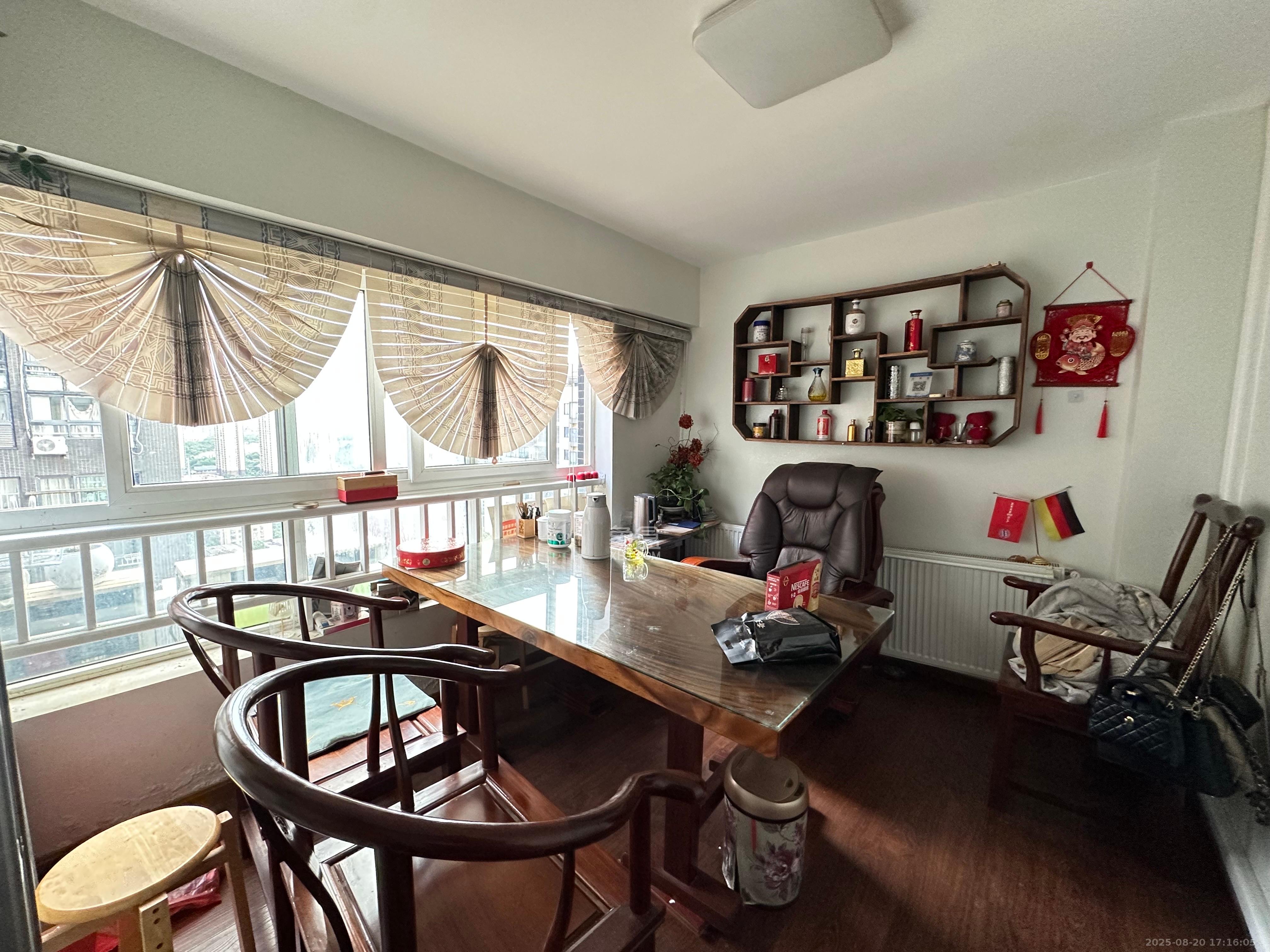 他城(天鸿时代公寓) 4室0厅0卫 2000.0元/月 他城(天鸿时代公寓) 4室0厅0卫 2000.0元/月室内图