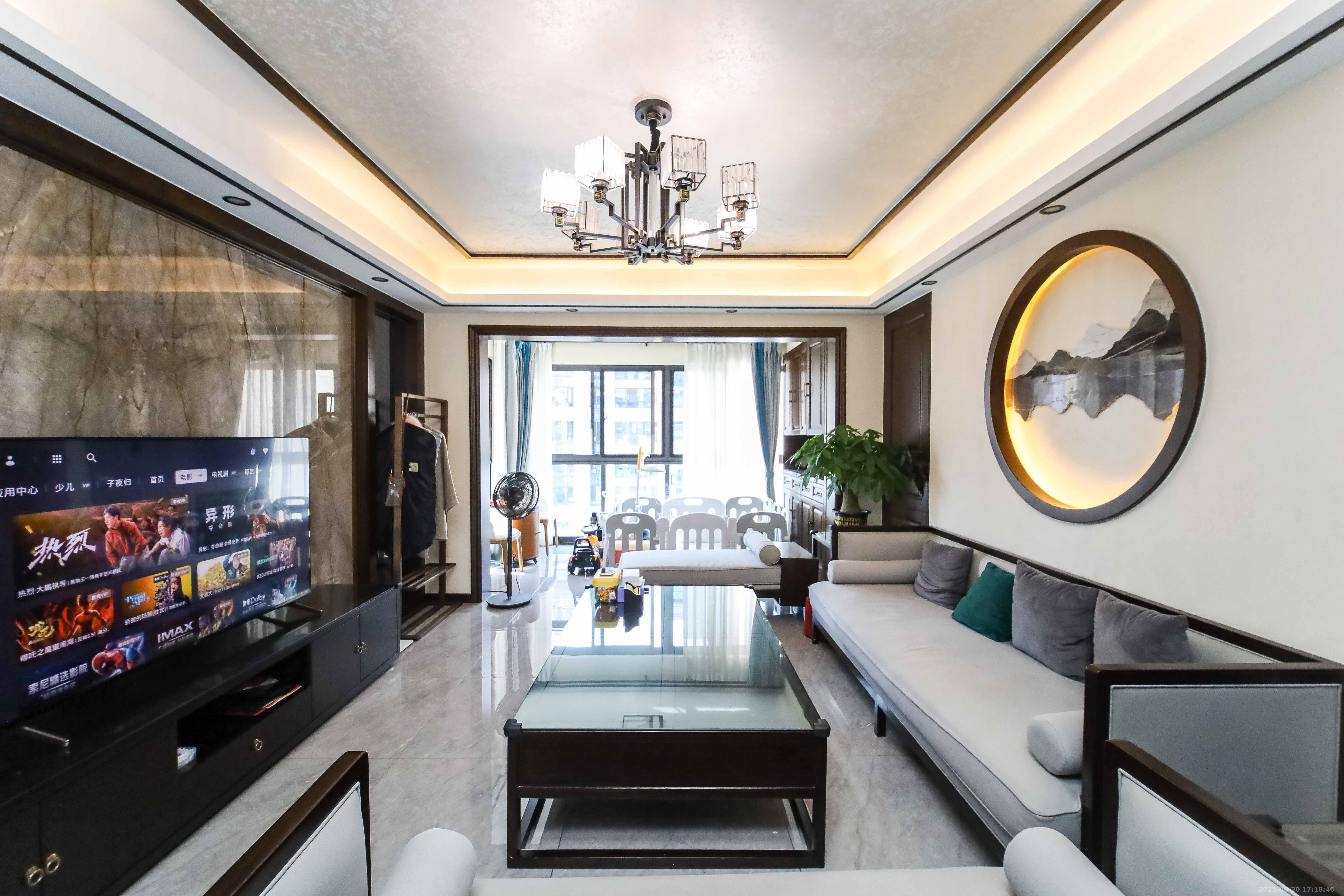 明昇壹城(明昇时代广场)一期 4室2厅2卫 268.0万 明昇壹城(明昇时代广场)一期 4室2厅2卫 268.0万客厅