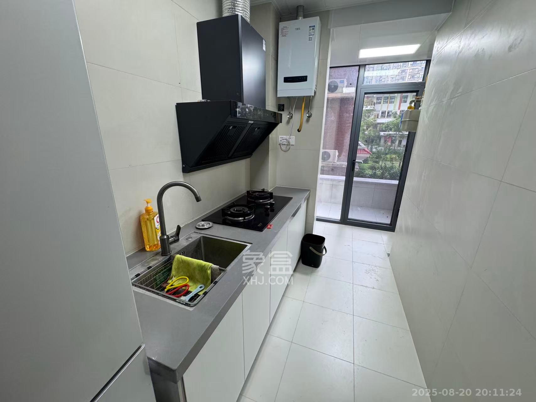 蔷薇国际 2室2厅1卫 2000.0元/月 蔷薇国际 2室2厅1卫 2000.0元/月室内图