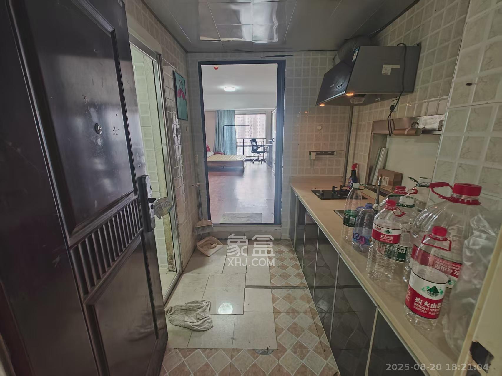 西子一间 1室0厅1卫 1400.0元/月 西子一间 1室0厅1卫 1400.0元/月室内图