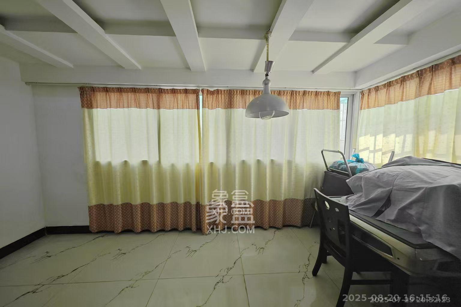 今利园  3室2厅2卫    2200.0元/月室内图