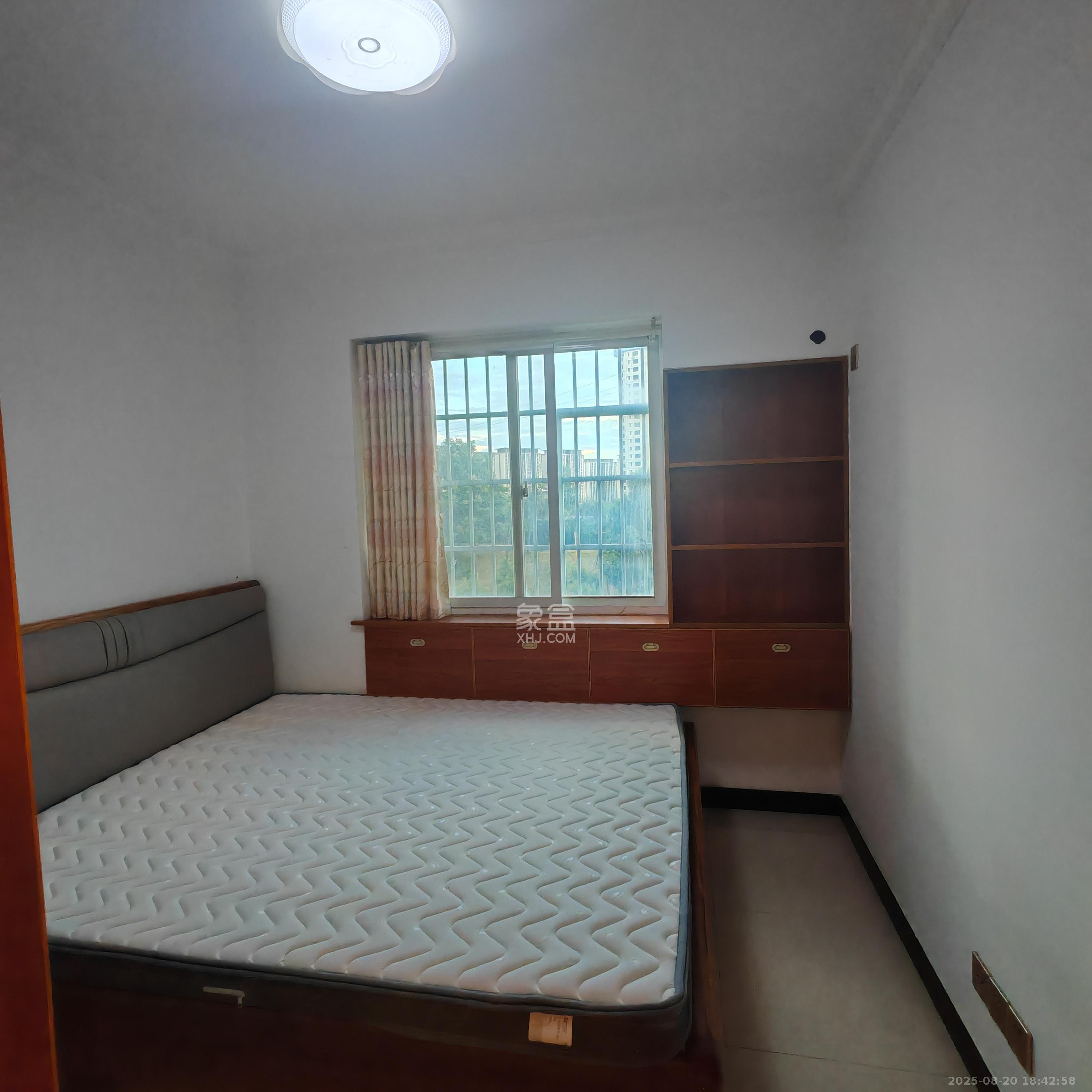 洋湖和园(福联嘉苑)  2室1厅1卫    1800.0元/月 洋湖和园(福联嘉苑)  2室1厅1卫    1800.0元/月室内图