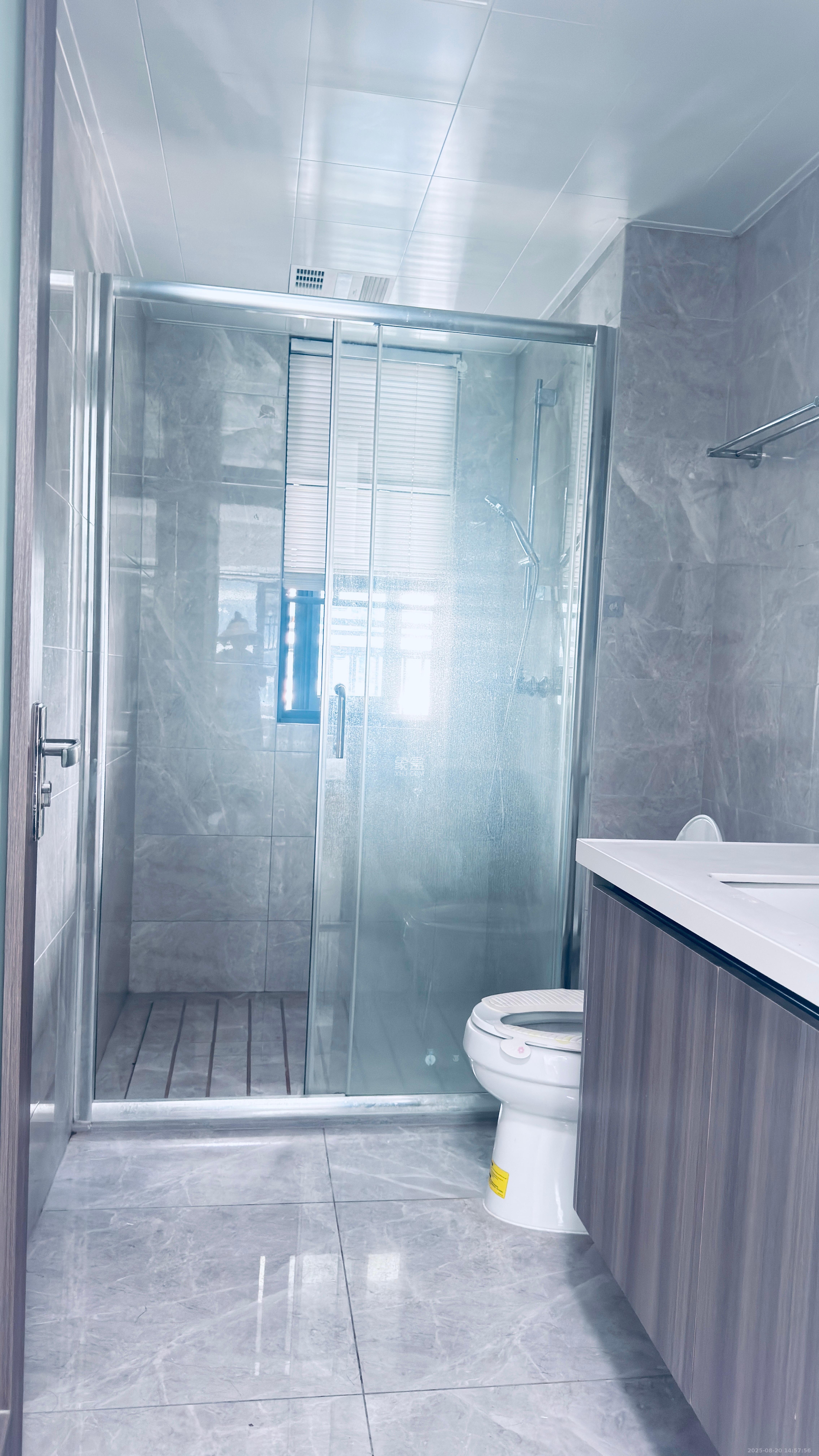 中海阅麓山一期  3室2厅2卫    3500.0元/月 中海阅麓山一期  3室2厅2卫    3500.0元/月室内图