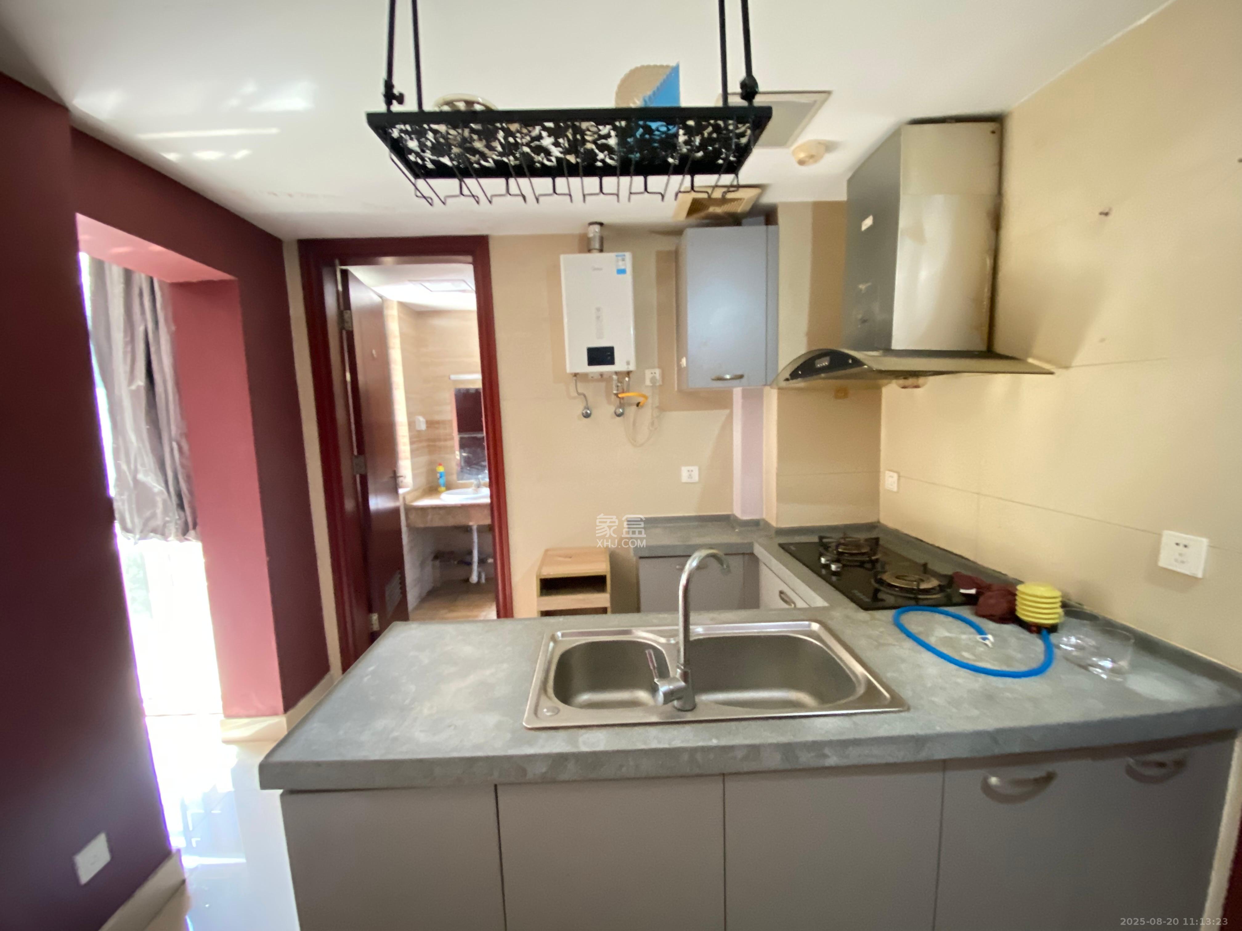 共和世家 2室2厅1卫 1900.0元/月 共和世家 2室2厅1卫 1900.0元/月室内图