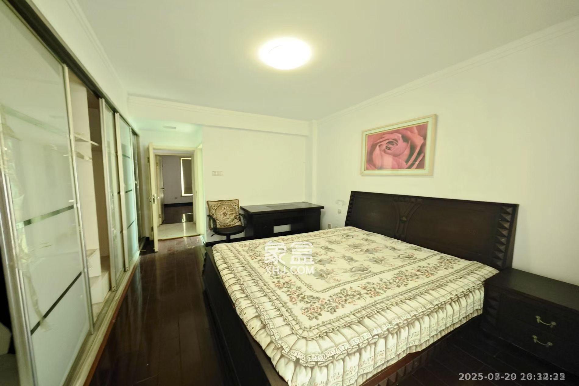 今利园  3室2厅2卫    2200.0元/月室内图