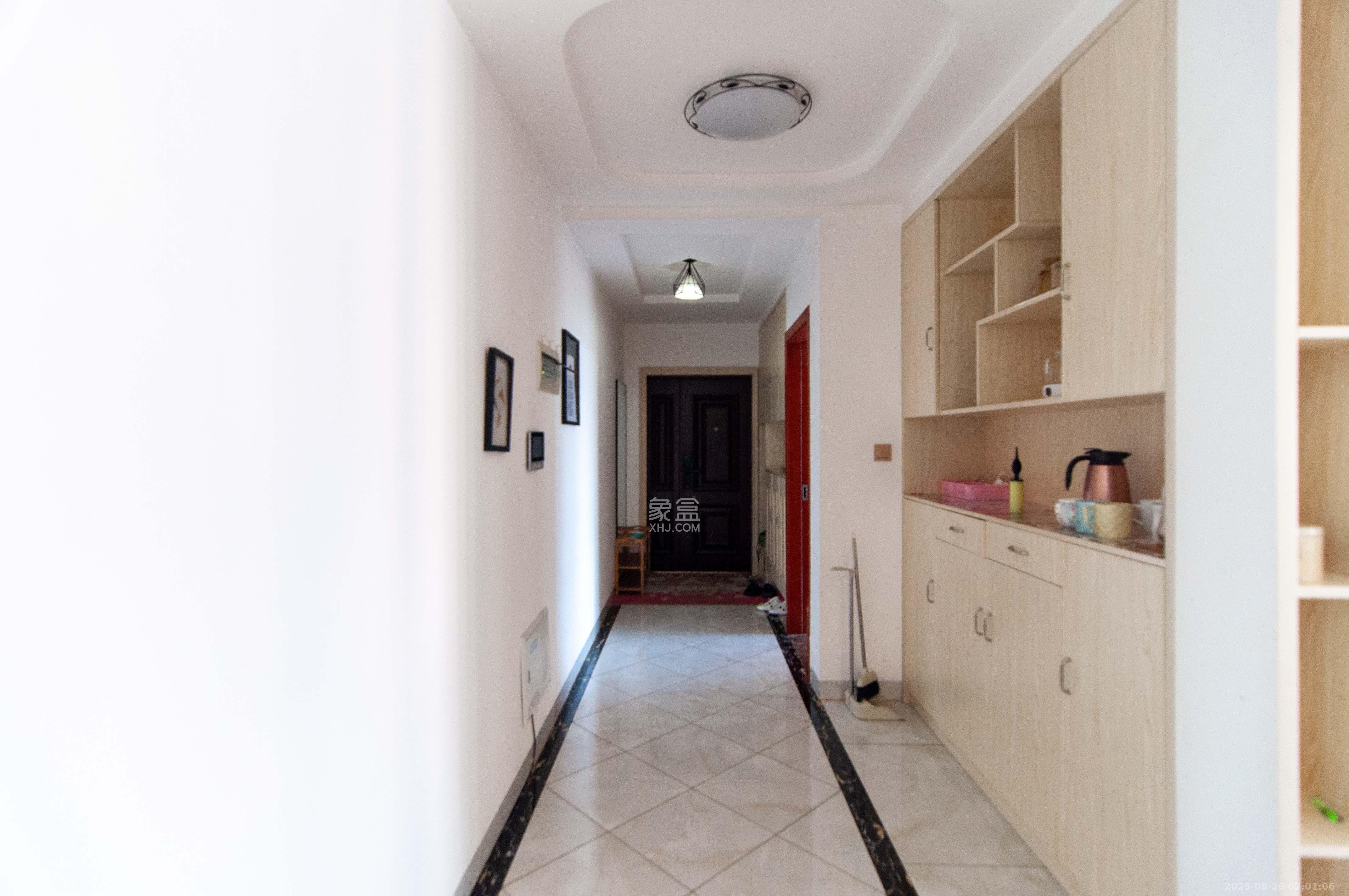 中央美郡  4室2厅2卫    170.0万其他