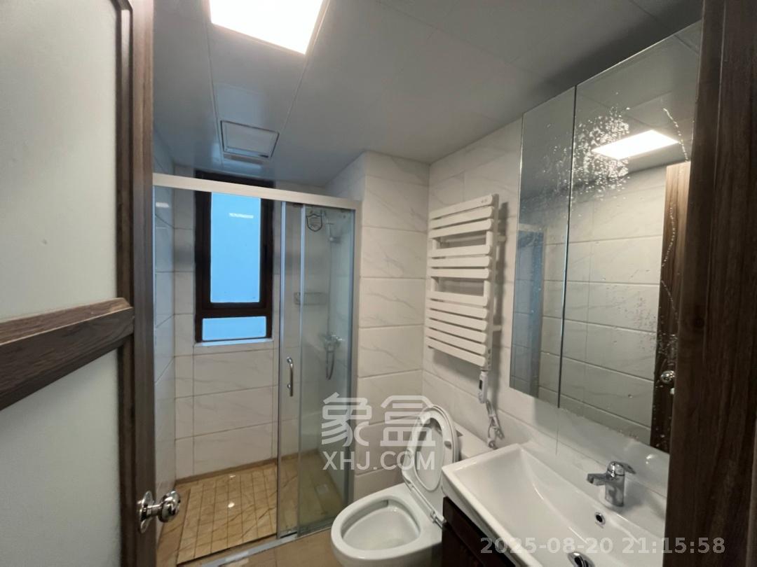 碧桂园翘楚棠  4室2厅2卫    2800.0元/月室内图