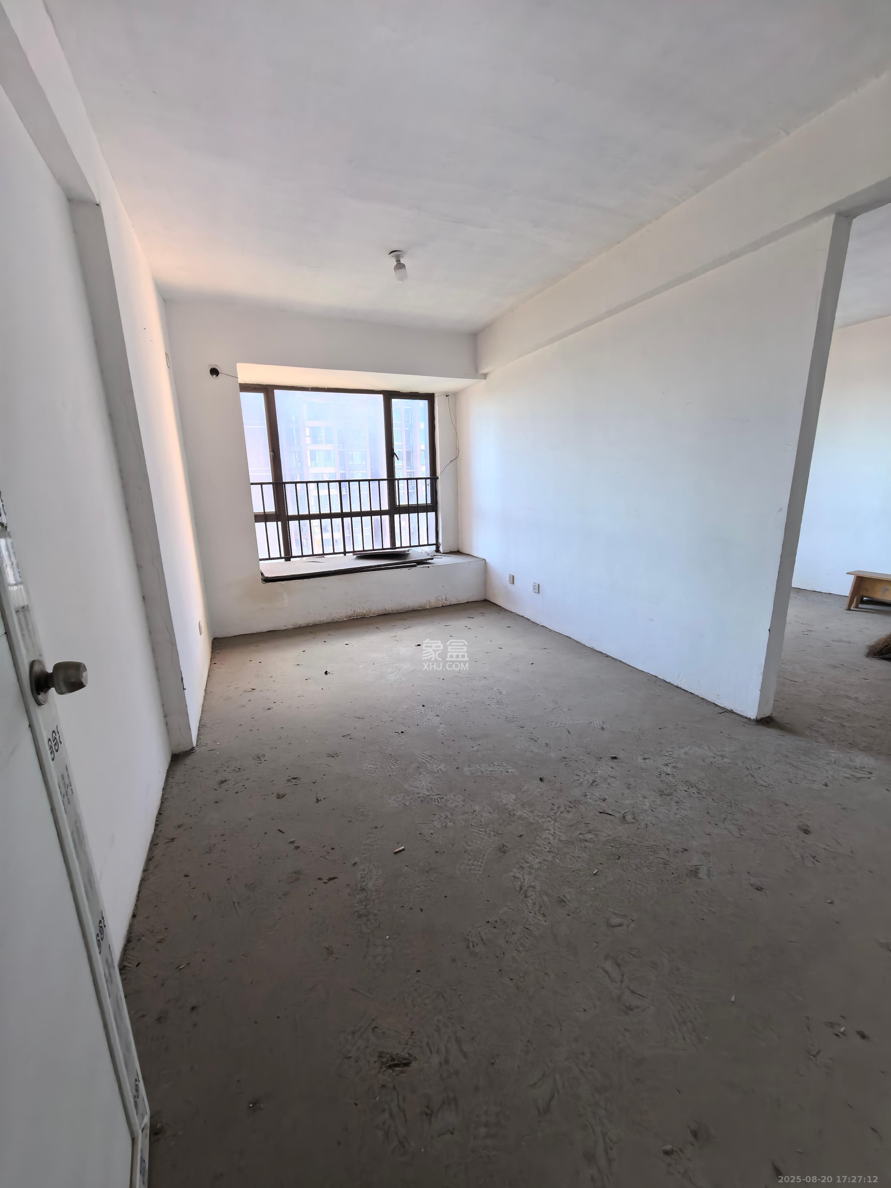 金色溪泉湾  3室2厅2卫    1600.0元/月室内图