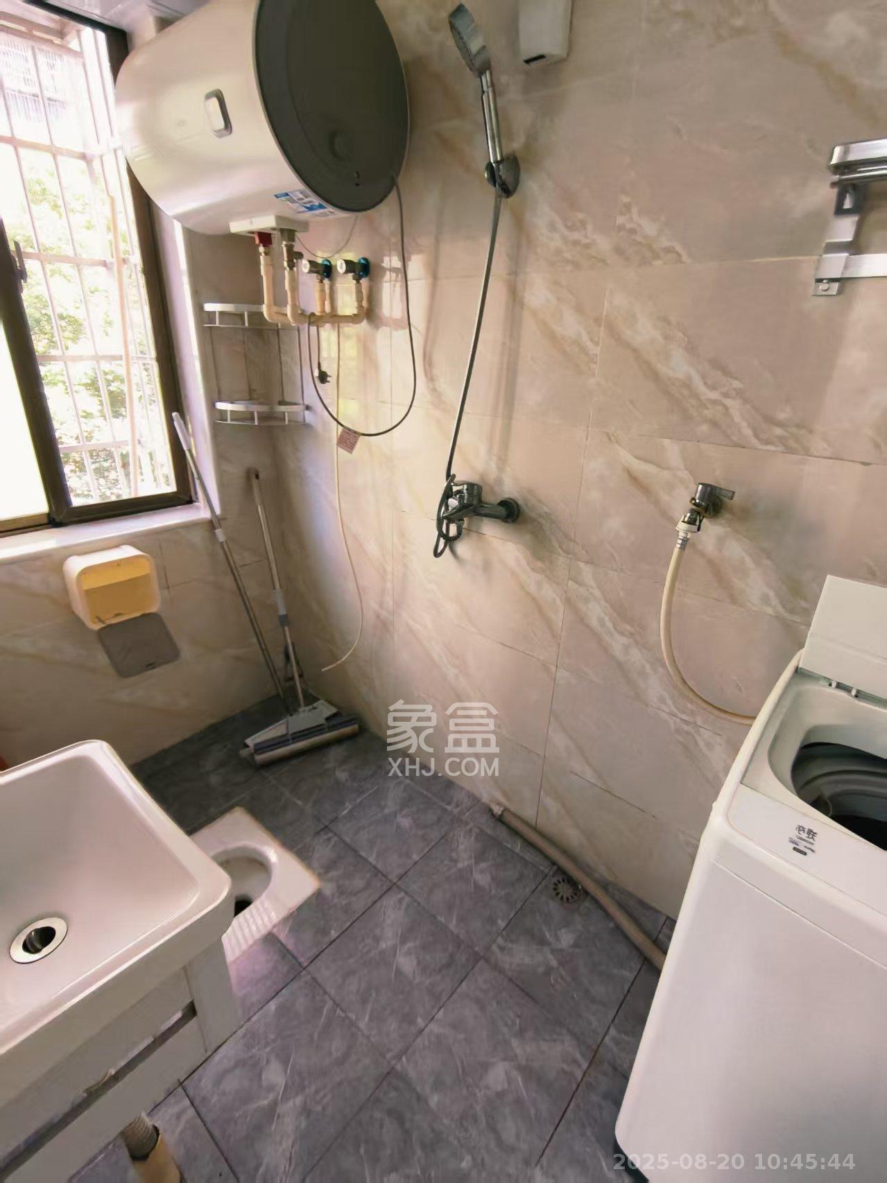 骑龙安置小区  1室0厅0卫   1200.00元/月室内图