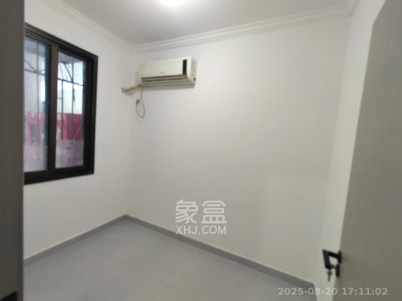 第二工人文化宫  4室2厅1卫    2700.0元/月 第二工人文化宫  4室2厅1卫    2700.0元/月室内图