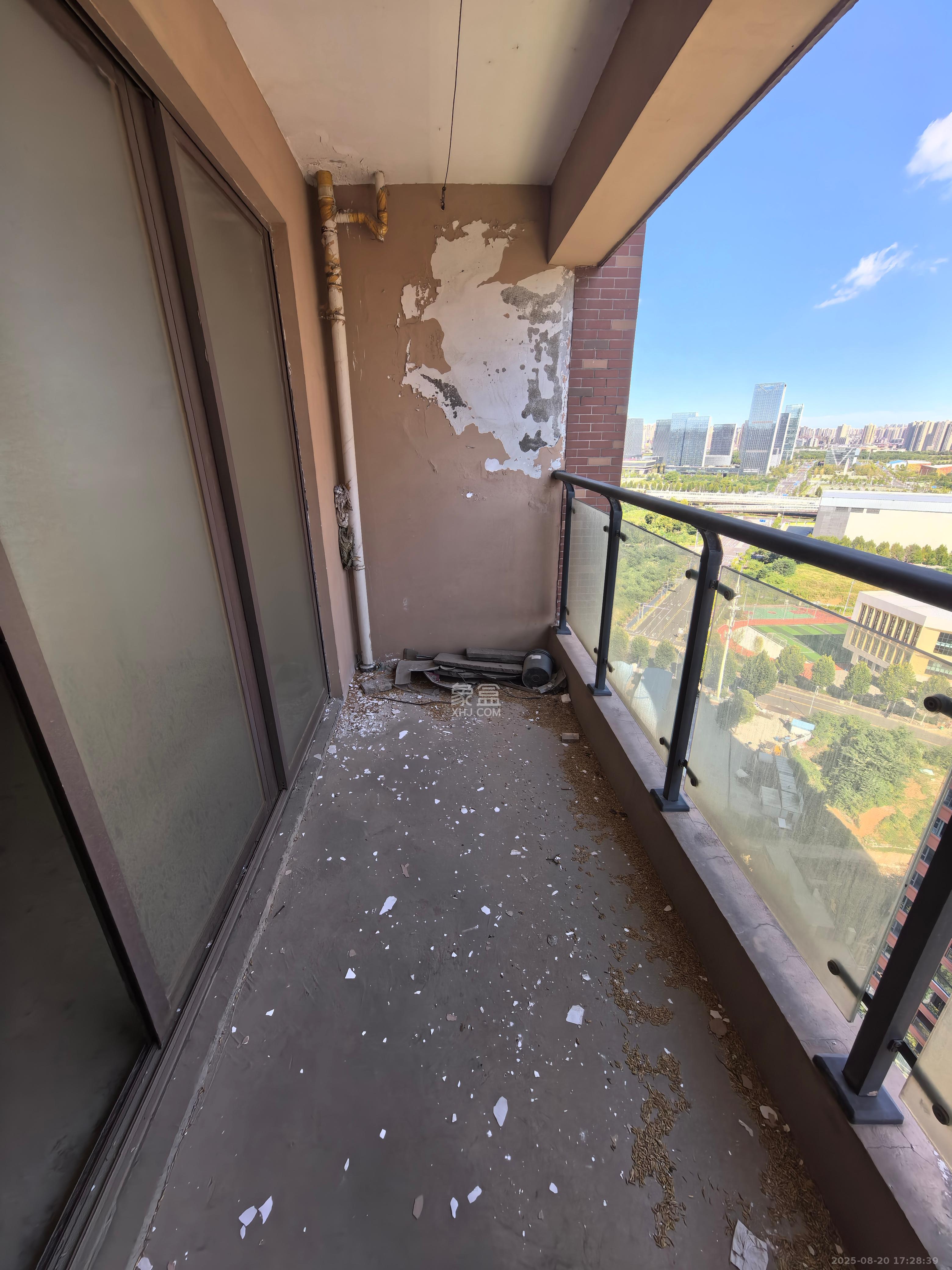 金色溪泉湾  3室2厅2卫    1600.0元/月室内图