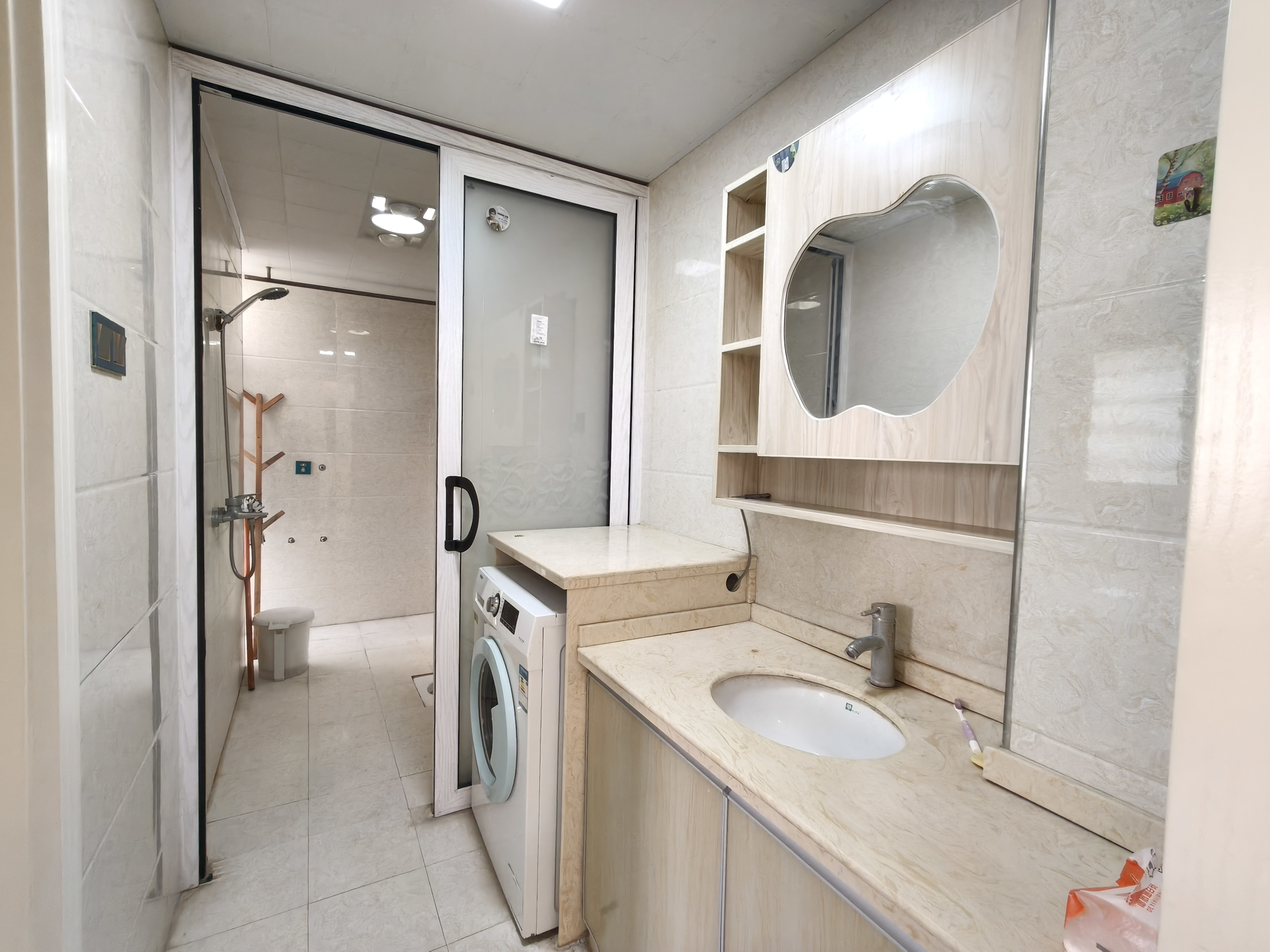 阳光水岸 3室2厅2卫 1700.0元/月 阳光水岸 3室2厅2卫 1700.0元/月室内图