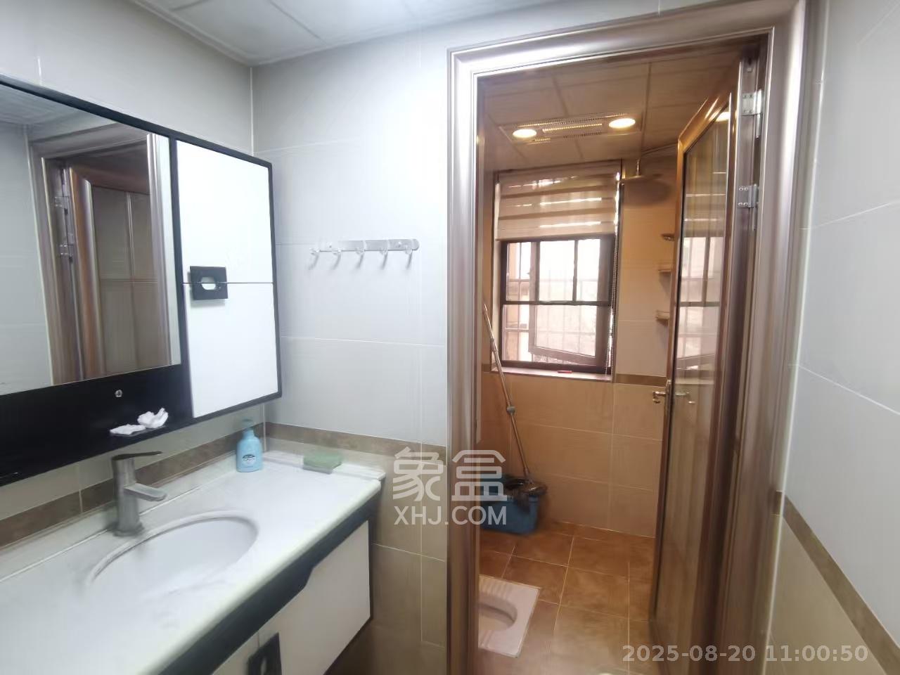 中建芙蓉嘉苑  3室1厅2卫    3200.0元/月室内图