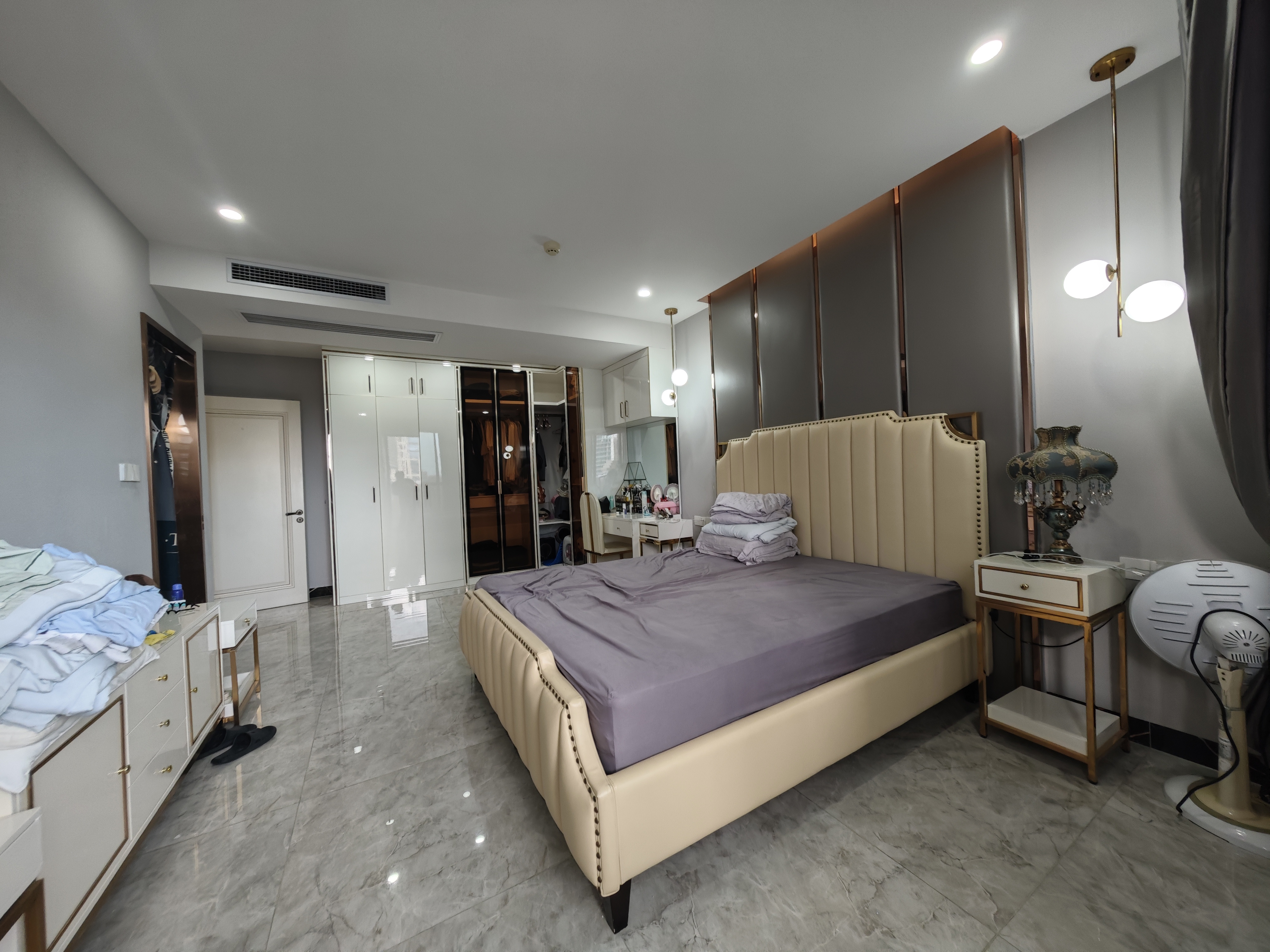 海航豪庭北苑 4室2厅2卫 10000.0元/月 海航豪庭北苑 4室2厅2卫 10000.0元/月室内图