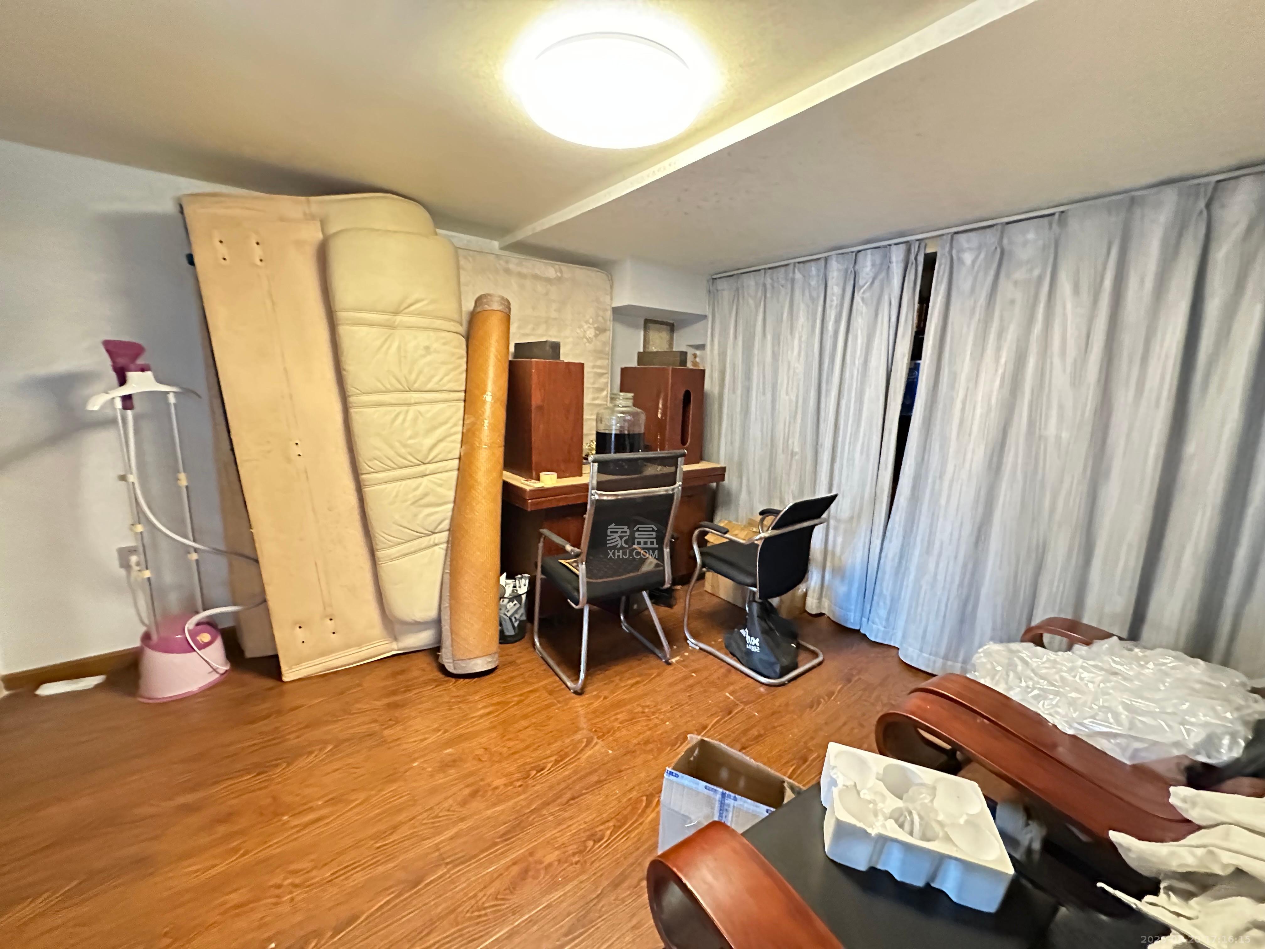 他城（天鸿时代公寓）  4室0厅0卫    2000.0元/月室内图