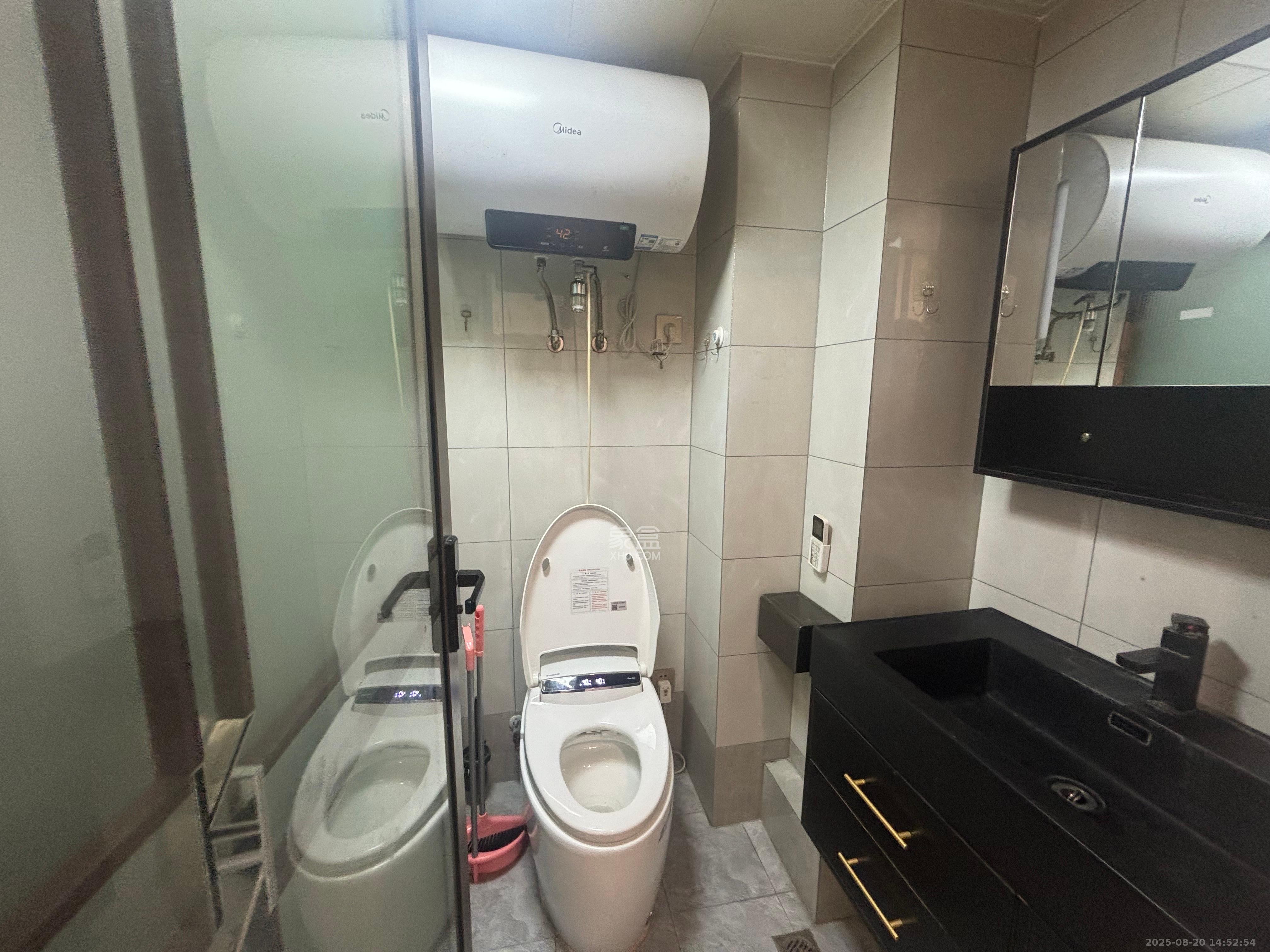 佳兆业云顶梅溪湖(佳兆业梅溪荟)  1室1厅1卫    1700.0元/月 佳兆业云顶梅溪湖(佳兆业梅溪荟)  1室1厅1卫    1700.0元/月室内图