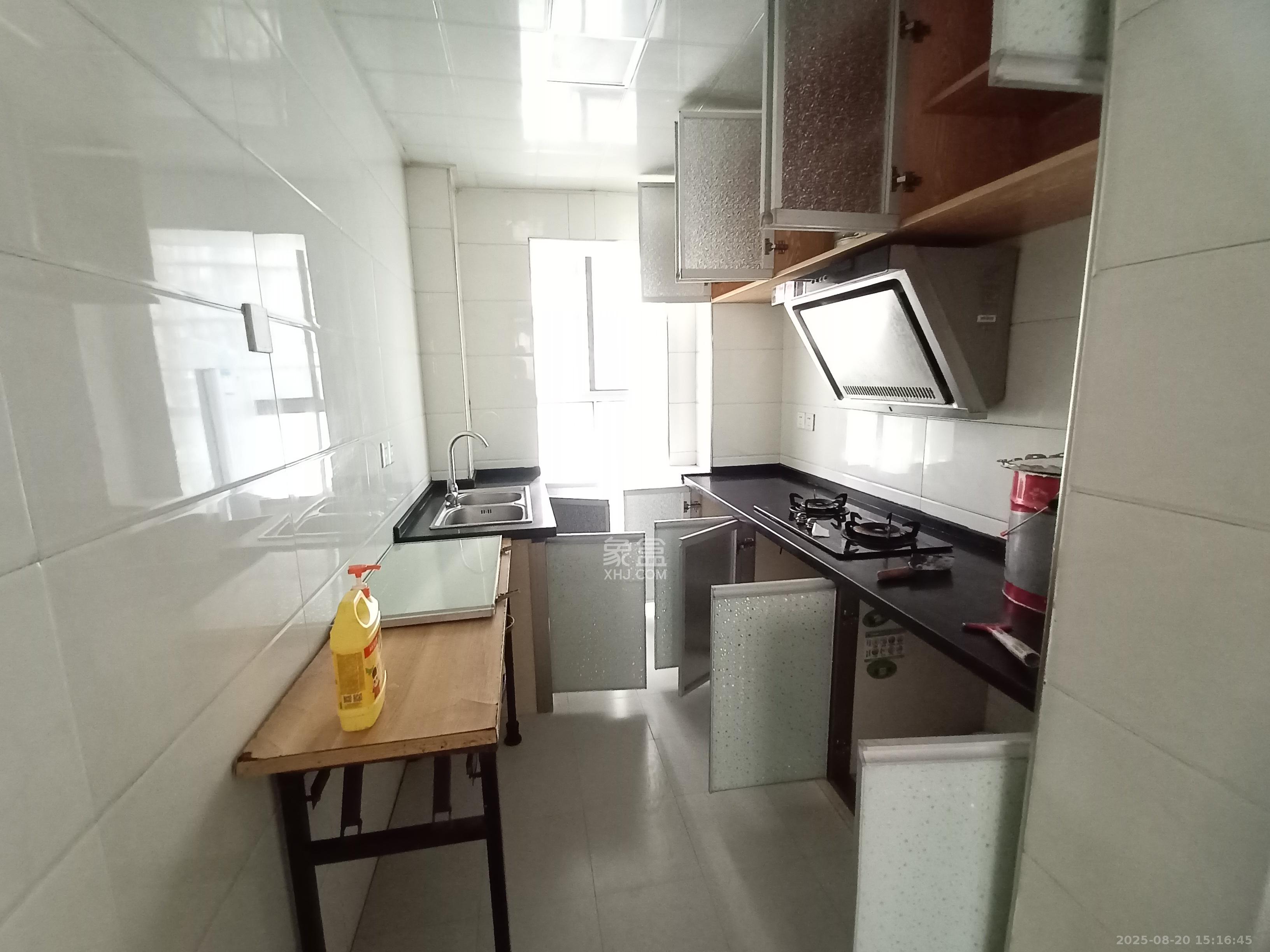 茶山馨苑 3室2厅1卫 2900.0元/月 茶山馨苑 3室2厅1卫 2900.0元/月室内图