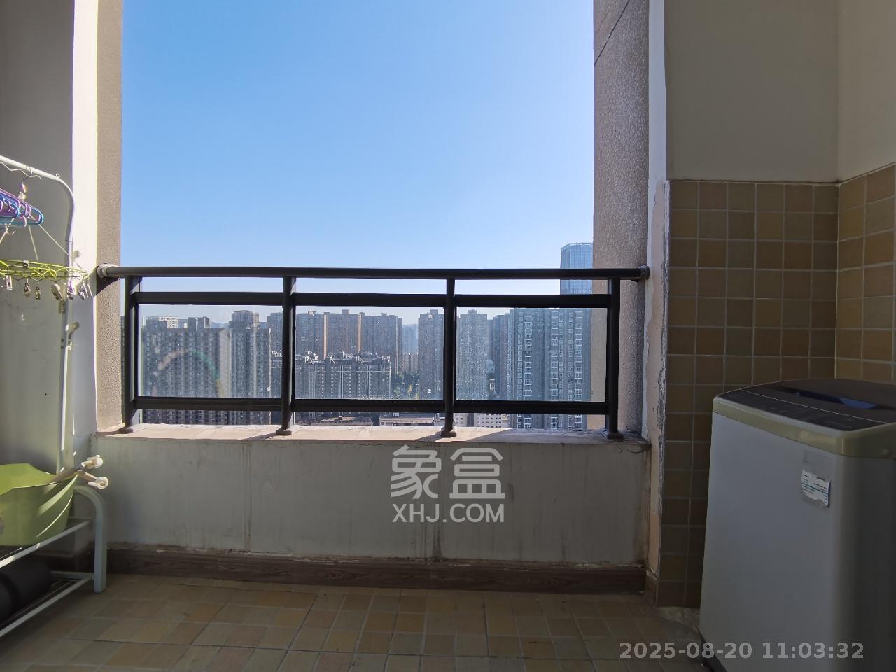 建发中央公园（建发美地）  3室1厅1卫    2700.0元/月室内图