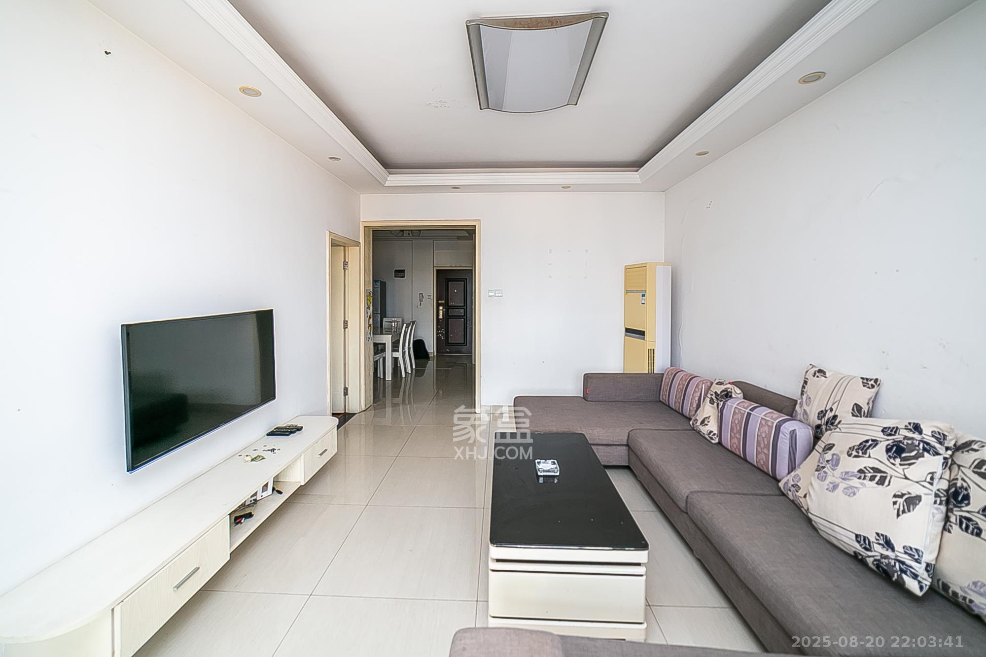 瑞都华庭(华庭美苑) 3室2厅1卫 75.0万 瑞都华庭(华庭美苑) 3室2厅1卫 75.0万客厅