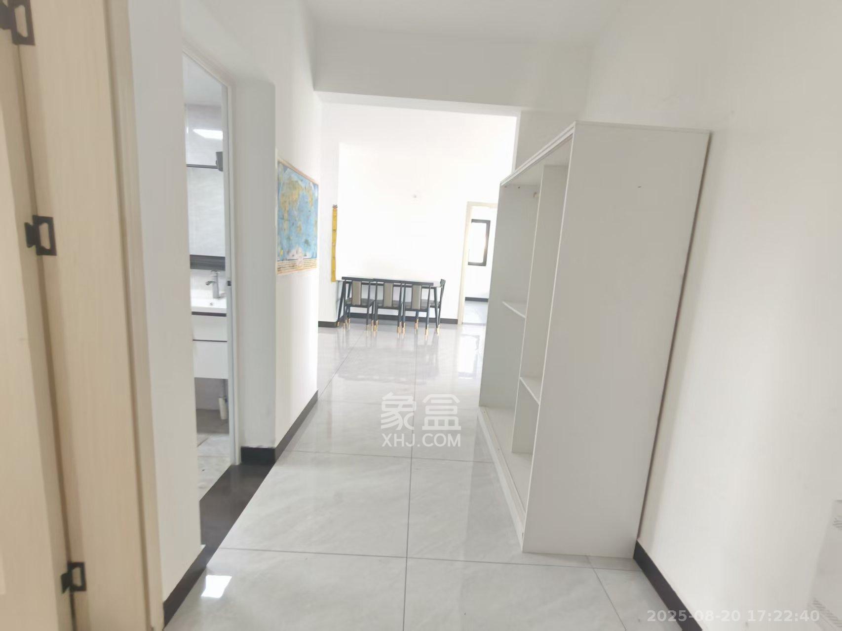 美的翰城  3室2厅1卫    2000.0元/月 美的翰城  3室2厅1卫    2000.0元/月室内图